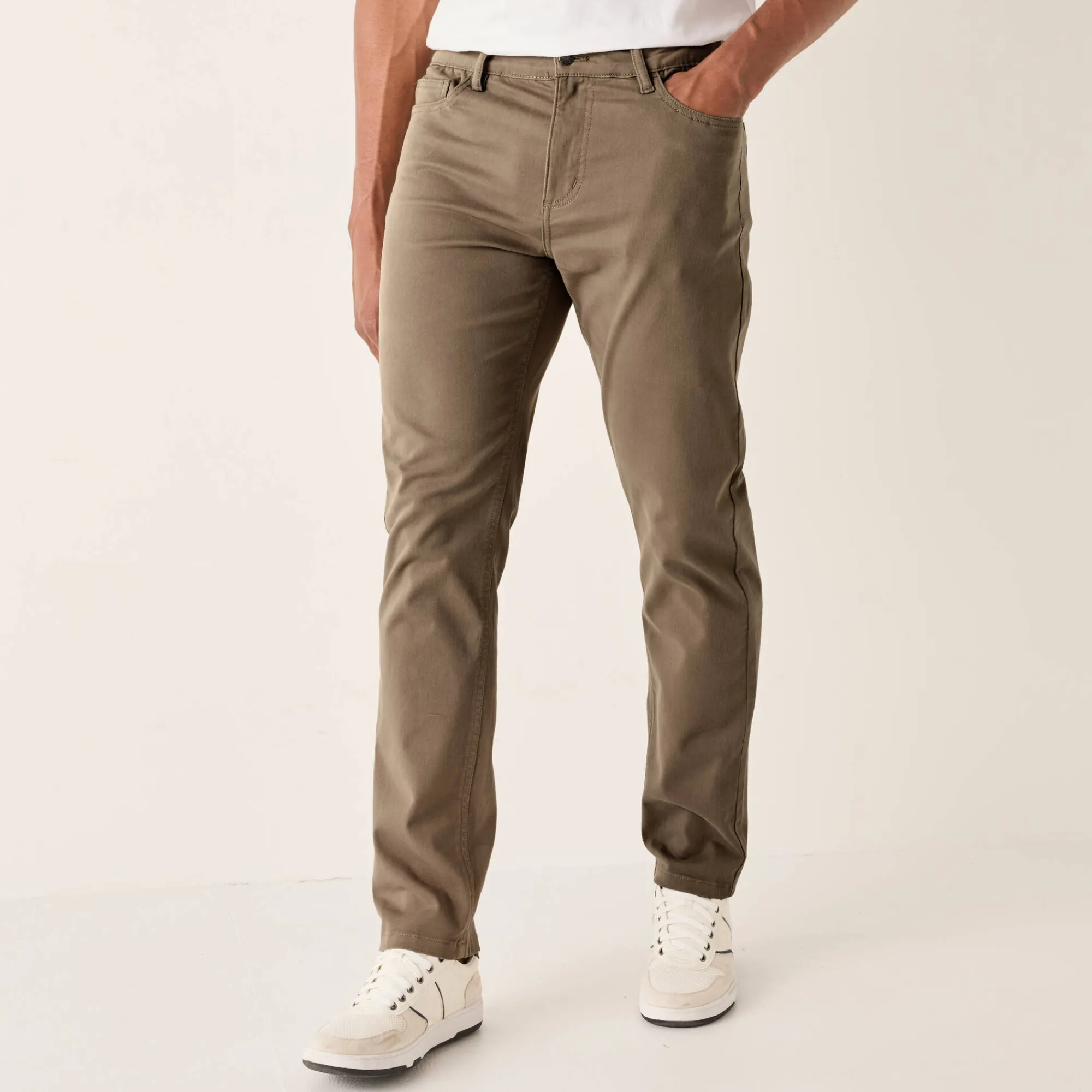Broek<Blancheporte Comfortabele broek met 5 zakken en elastische tailleband, in gabardine - L32 donkerbeige