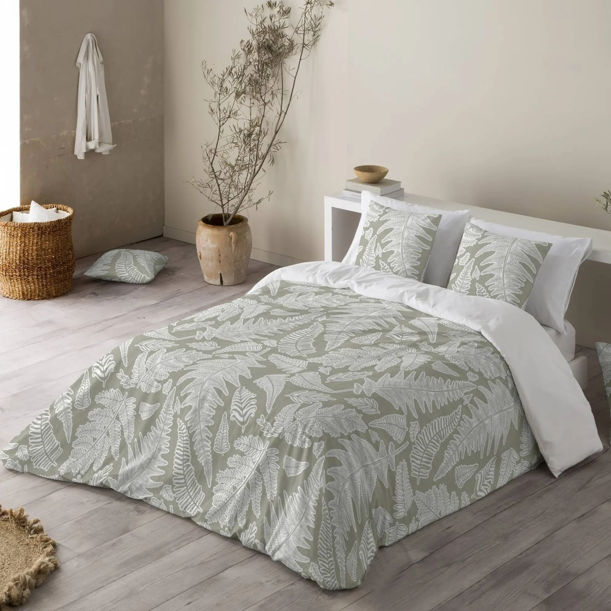 Dekbed<Blancheporte Dekbed in microvezel met herbarium-print 200 g/m² groen / beige