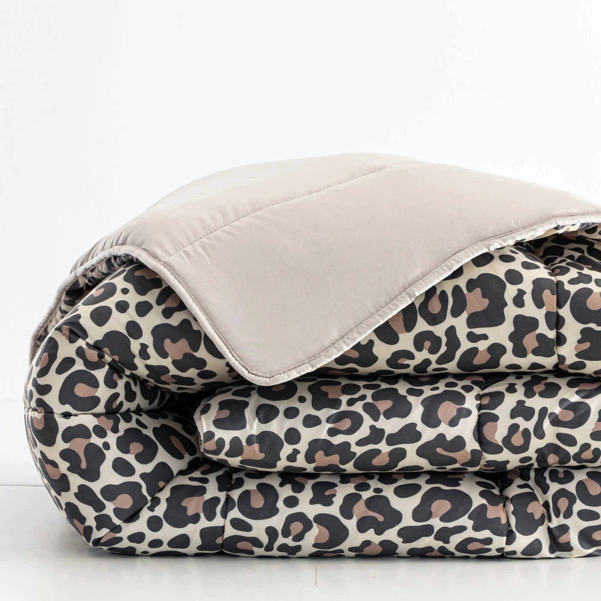 Dekbed<Blancheporte Dekbed in microvezel met luipaardprint 400g/m2 beige / zwart