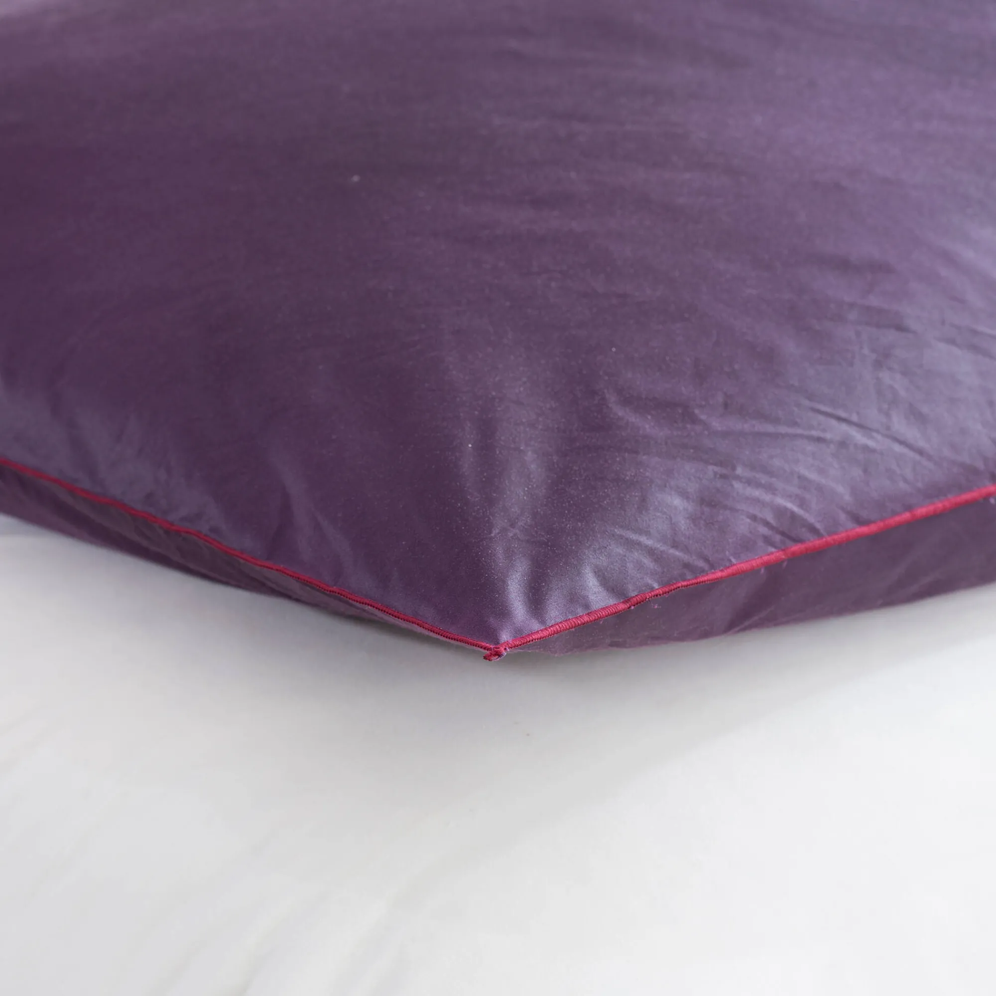 Donsdeken|Dekbed<Blancheporte Donsdeken met natuurlijke dons en pluimpjes, prestigekwaliteit aubergine