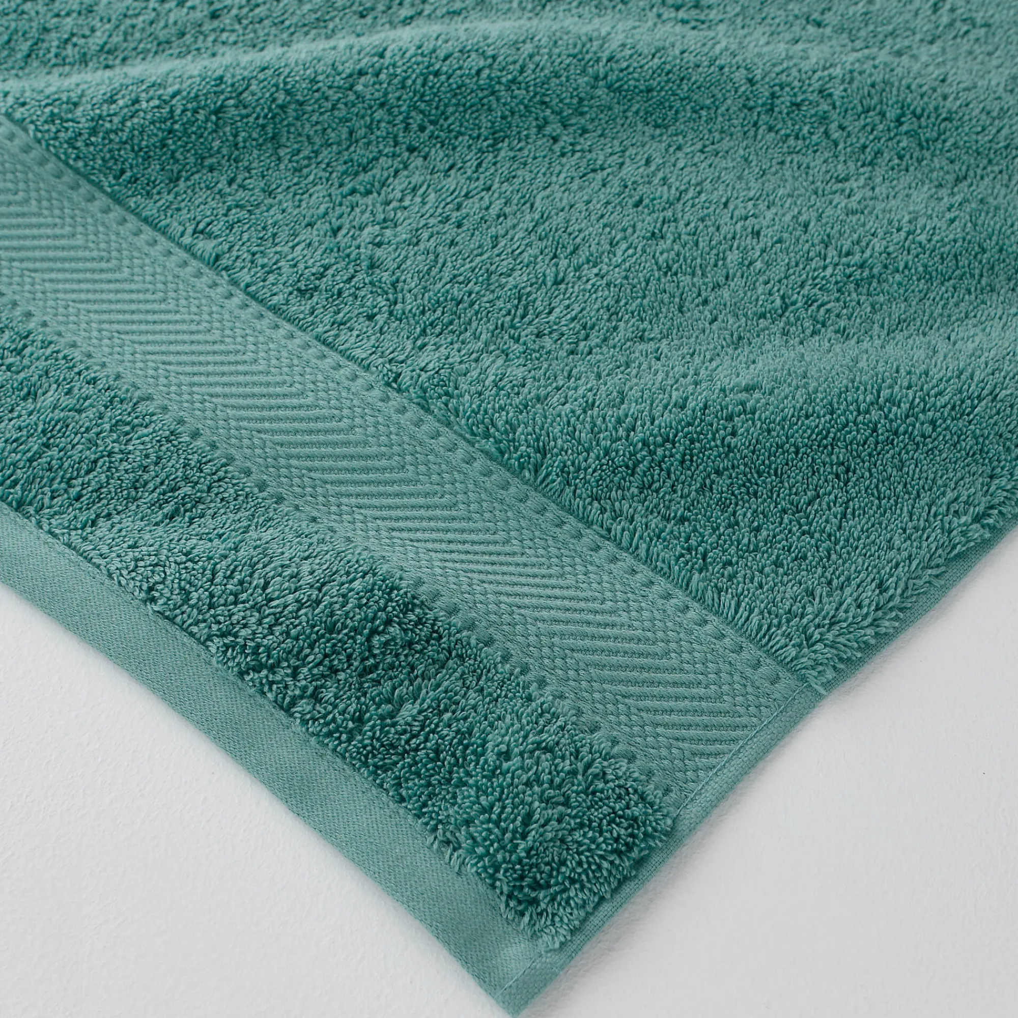Badhanddoek<Colombine Effen badstof 540g/m2, luxe comfort cederhout
