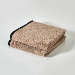 Badhanddoek<Colombine Effen badstof 540g/m2, luxe comfort, 'Timeless' collectie beige