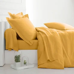 Effen Bedlinnen|Dekbedovertrek<Colombine Effen bedlinnen - polyester/katoen, kerrie