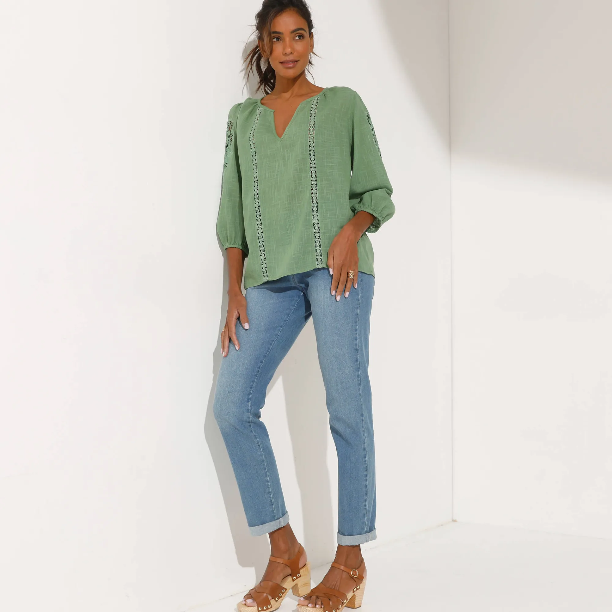 Bloes En Tuniek<Blancheporte Effen bloes met macramé, geborduurde mouwen kaki