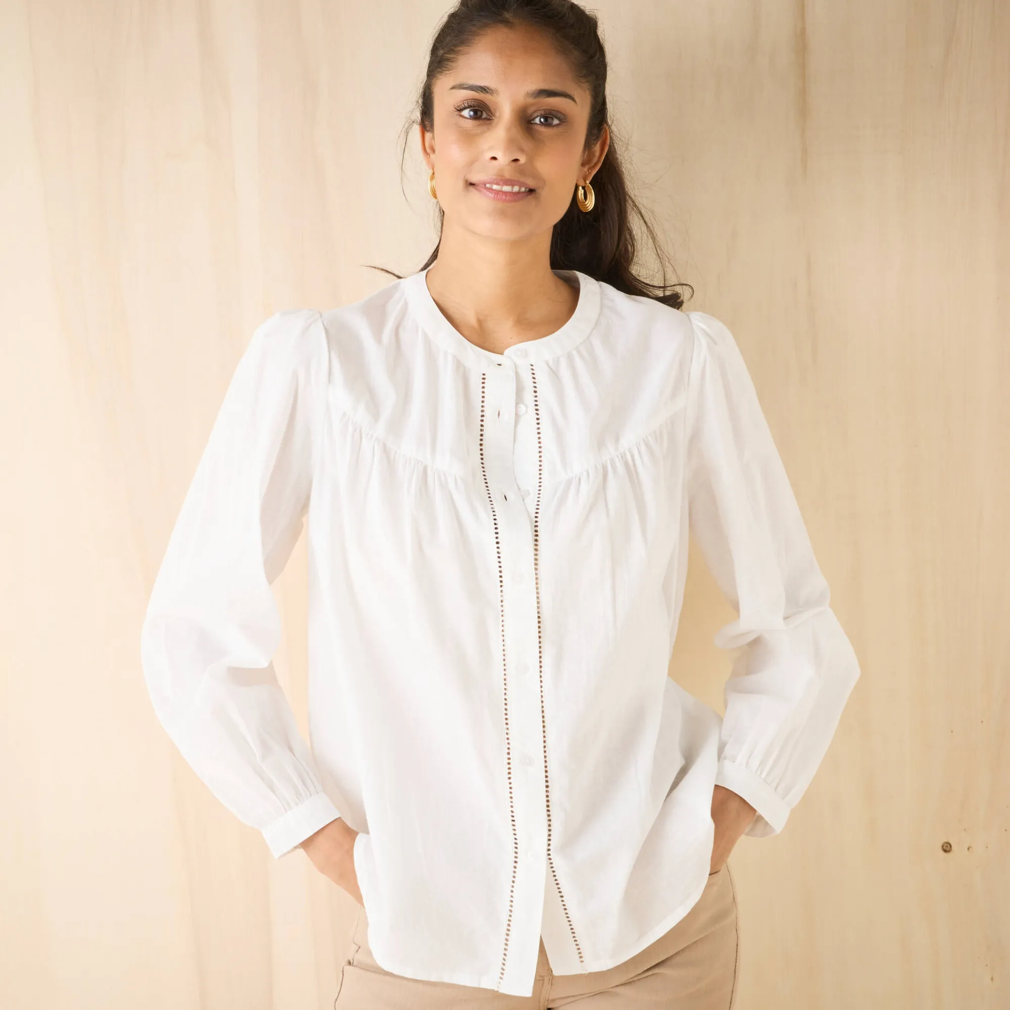 Bloes En Tuniek<Blancheporte Effen bloes met ronde hals, details in ladderajour wit