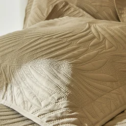 Deken En Bedsprei|Deken, Boutis En Bedsprei<Blancheporte Effen, gematelasseerd deken met 'bladeren' print in reliëf grijsbeige
