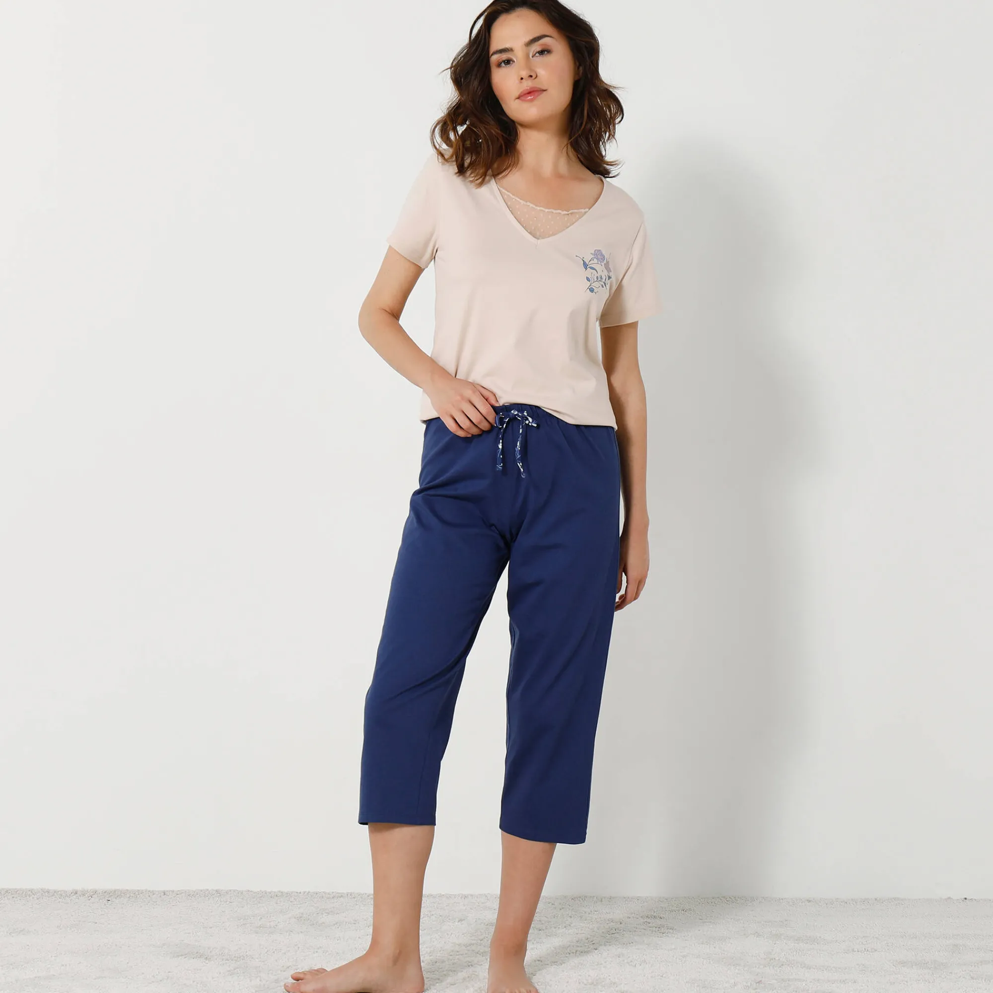 Pyjama<Blancheporte Effen 3/4-pyjamabroek in katoen met lintje met bloemenprint marine