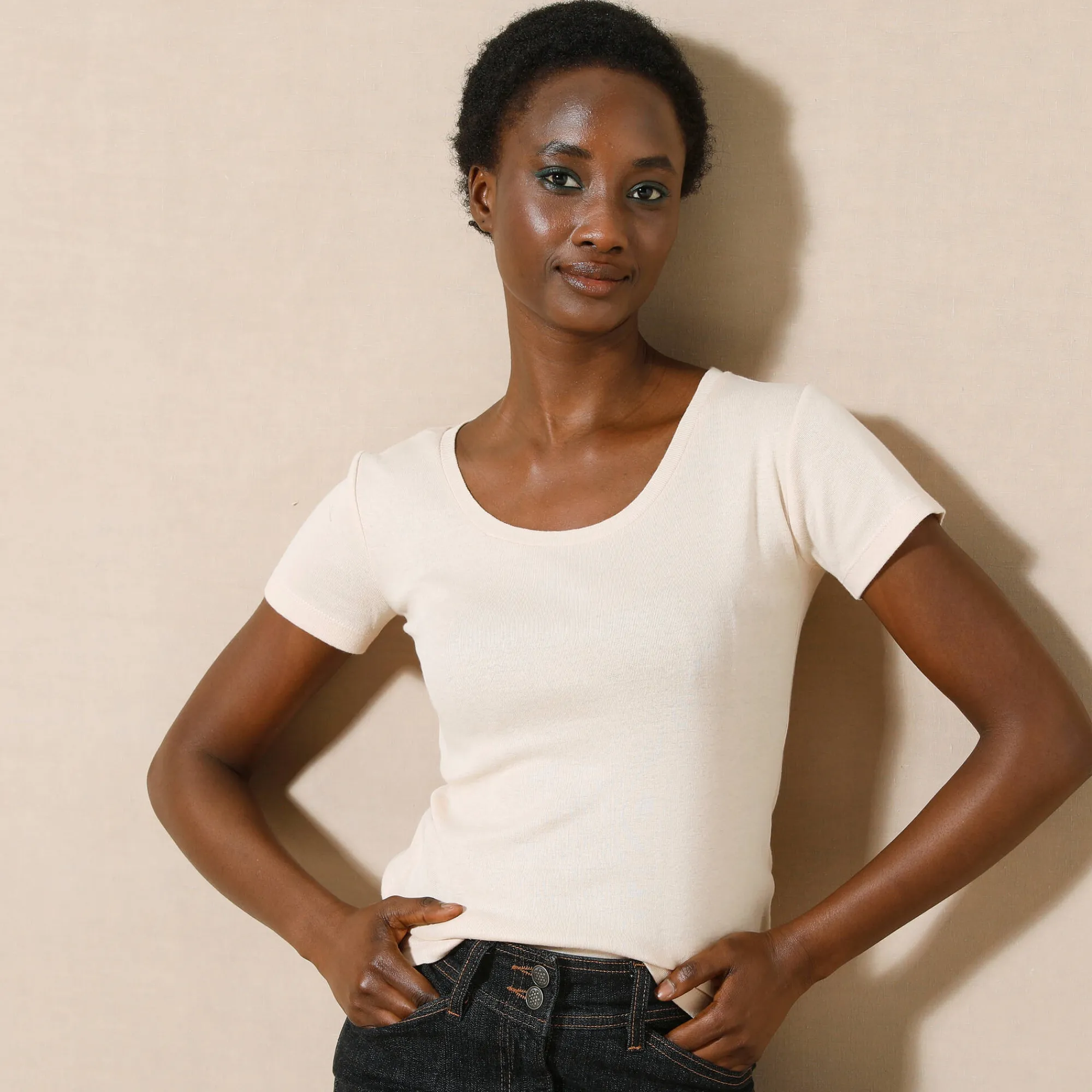 T-Shirt En Topje<Blancheporte Effen T-shirt met korte mouwen en ronde hals in biokatoen(**) beige