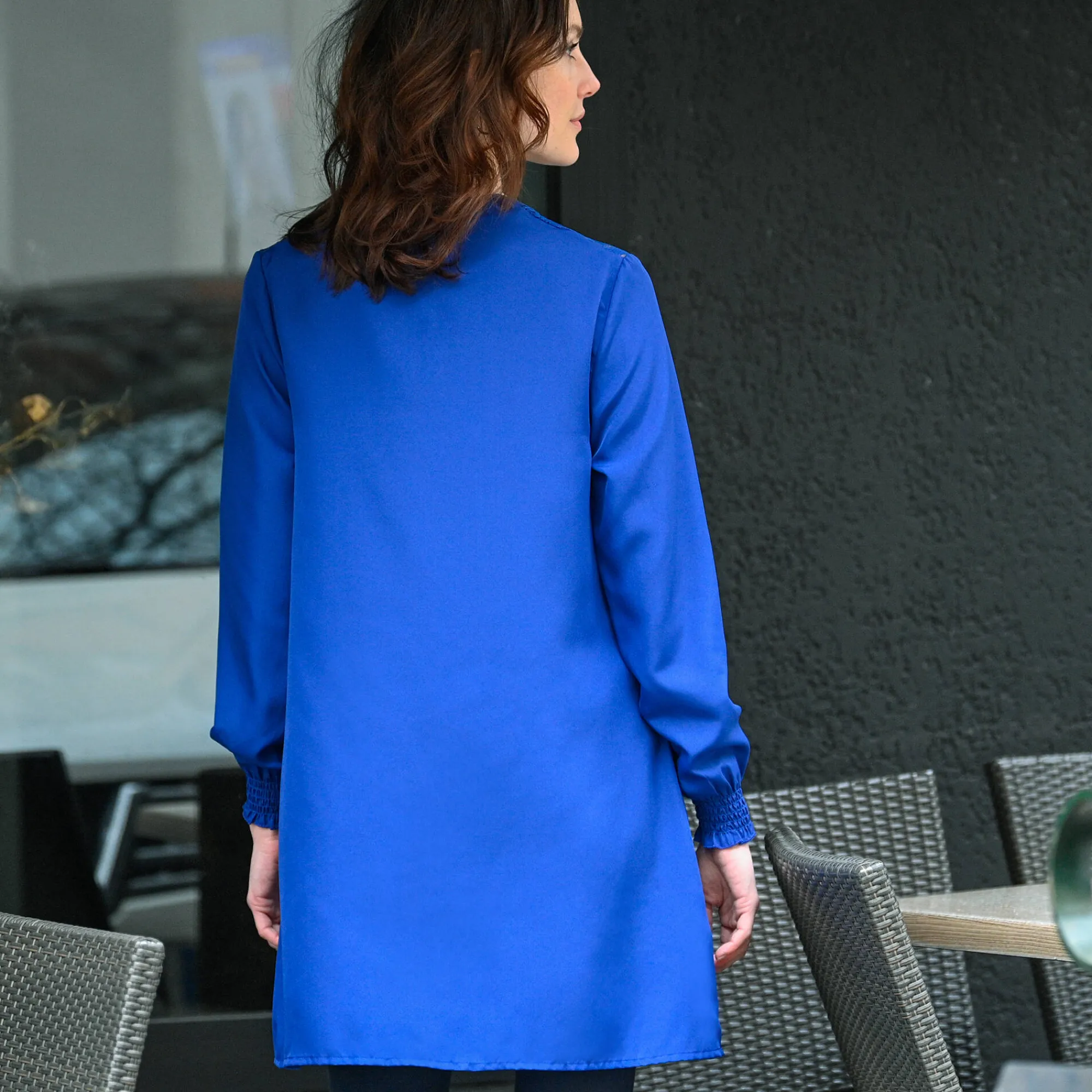 Bloes En Tuniek<Blancheporte Effen tuniek met kant en lange mouwen felblauw