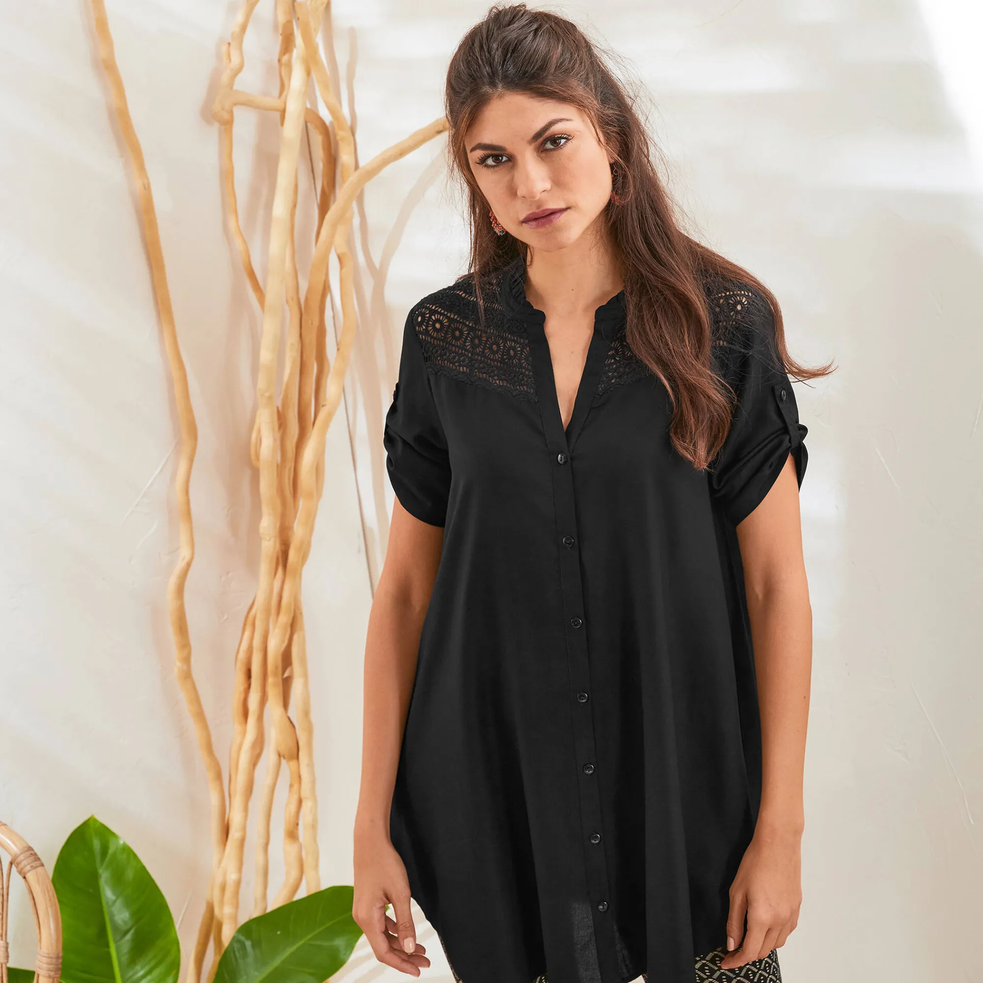 Bloes En Tuniek<Blancheporte Effen tuniek met Tunesische hals en knopen zwart