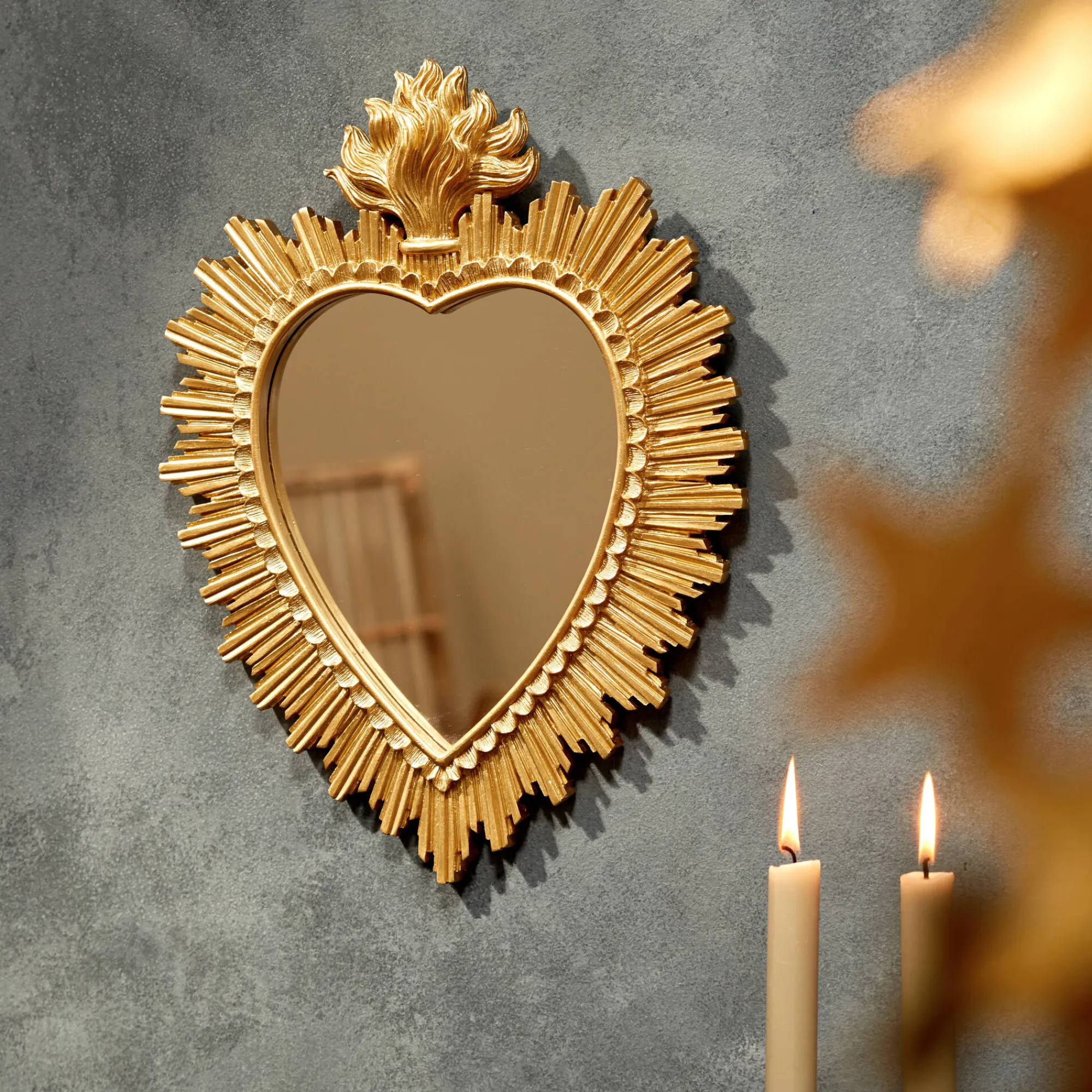 Feestdecoratie|Decoratieartikel<Blancheporte Ex-voto spiegel in hartvorm, polyhars goudkleurig