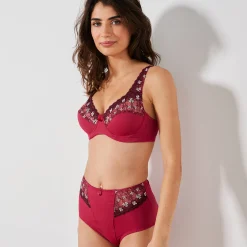 Slip En Shorty<Confidence Lingerie Gaineslip in microvezel en geborduurde tule Caminata kersenrood
