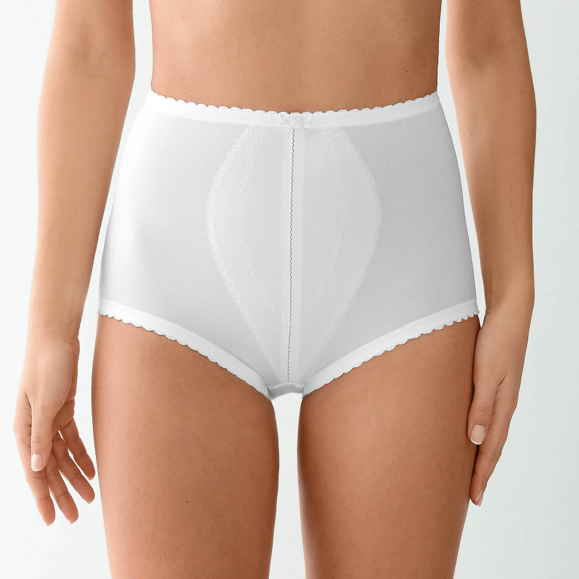 Slip En Shorty<Playtex Gaineslip Incroyable - intense steun wit