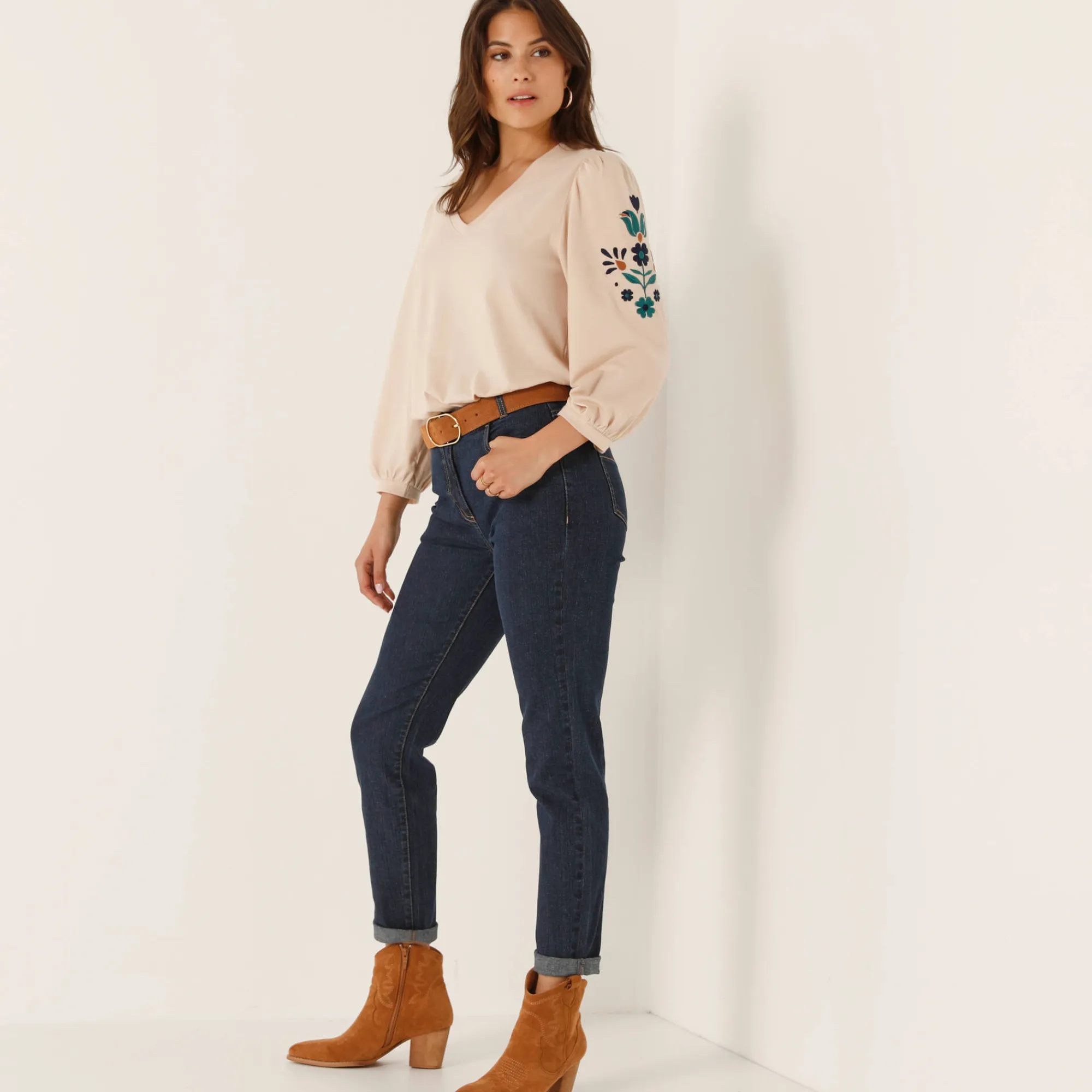 T-Shirt En Topje<Blancheporte Geborduurd T-shirt met V-hals, 3/4-mouwen beige / blauw
