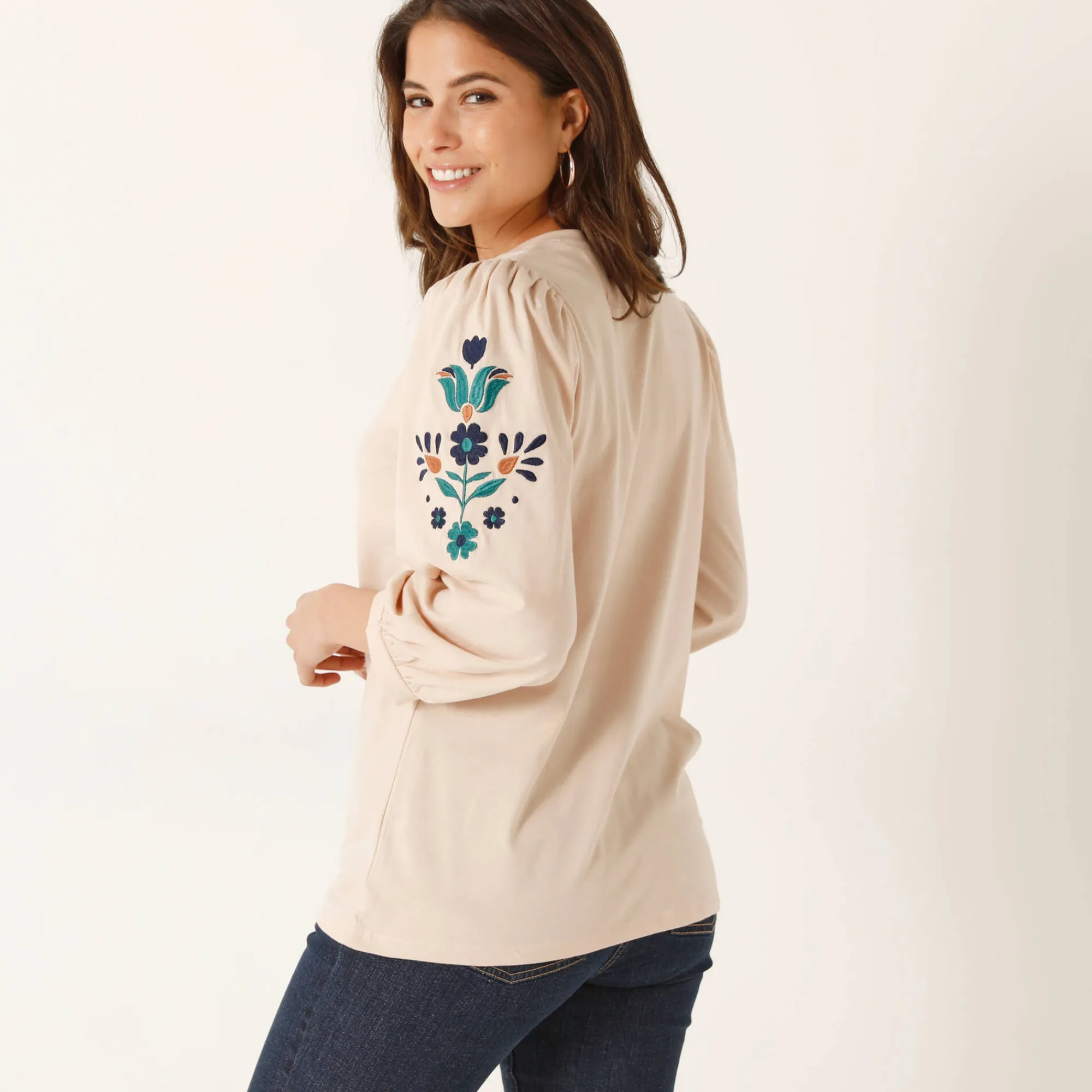 T-Shirt En Topje<Blancheporte Geborduurd T-shirt met V-hals, 3/4-mouwen beige / blauw