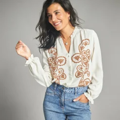 Bloes En Tuniek<Lora Zellini Geborduurde bloes, viscose ecru / karamel