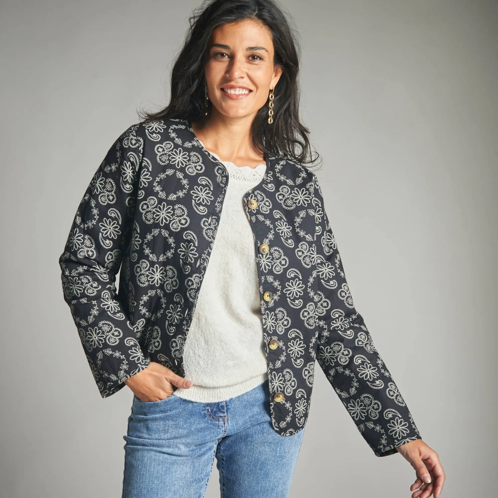 Jas En Mantel<Lora Zellini Gematelasseerd en bedrukt jasje zwart
