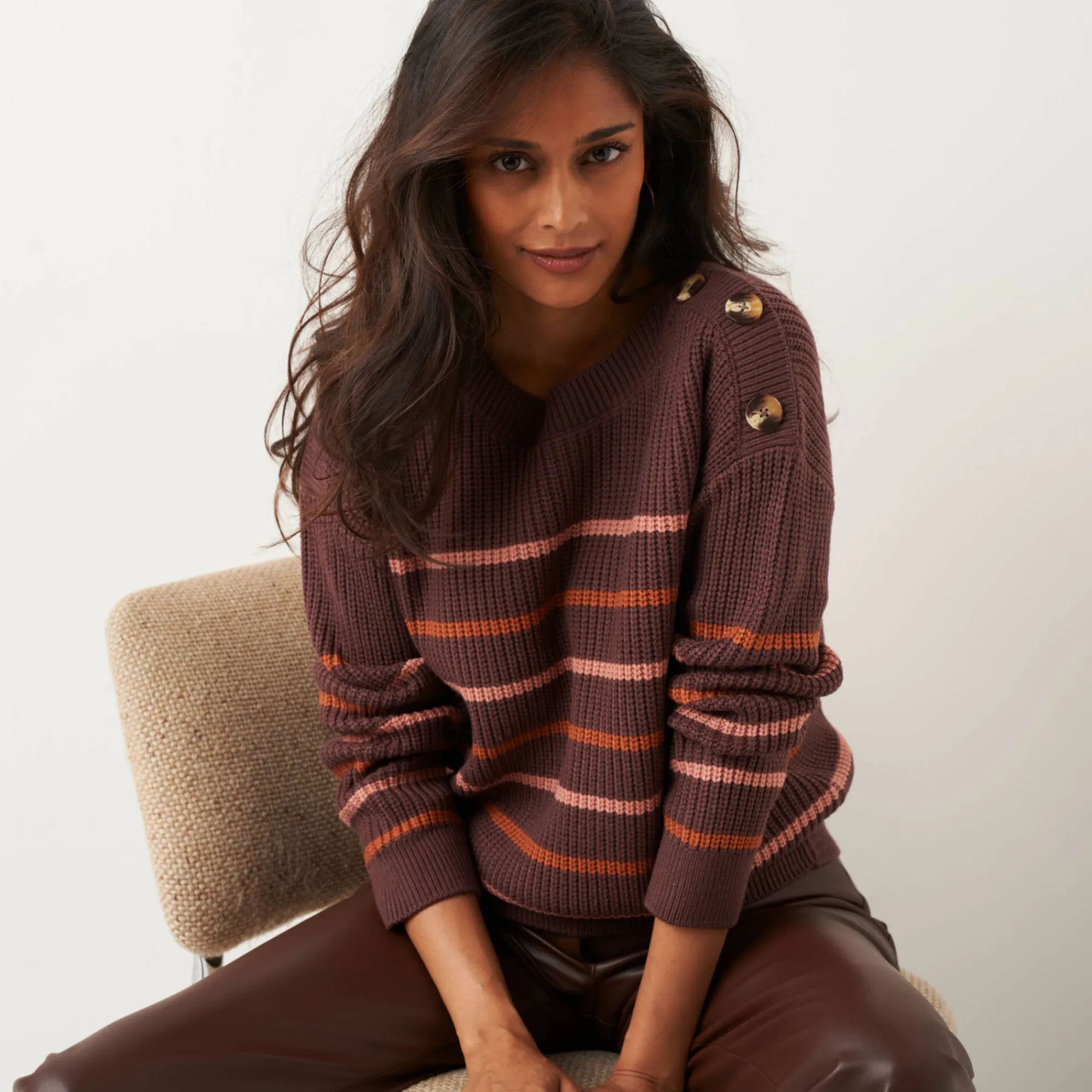 Trui En Vest<Blancheporte Gestreepte loose trui, boothals chocolade / rozenhout