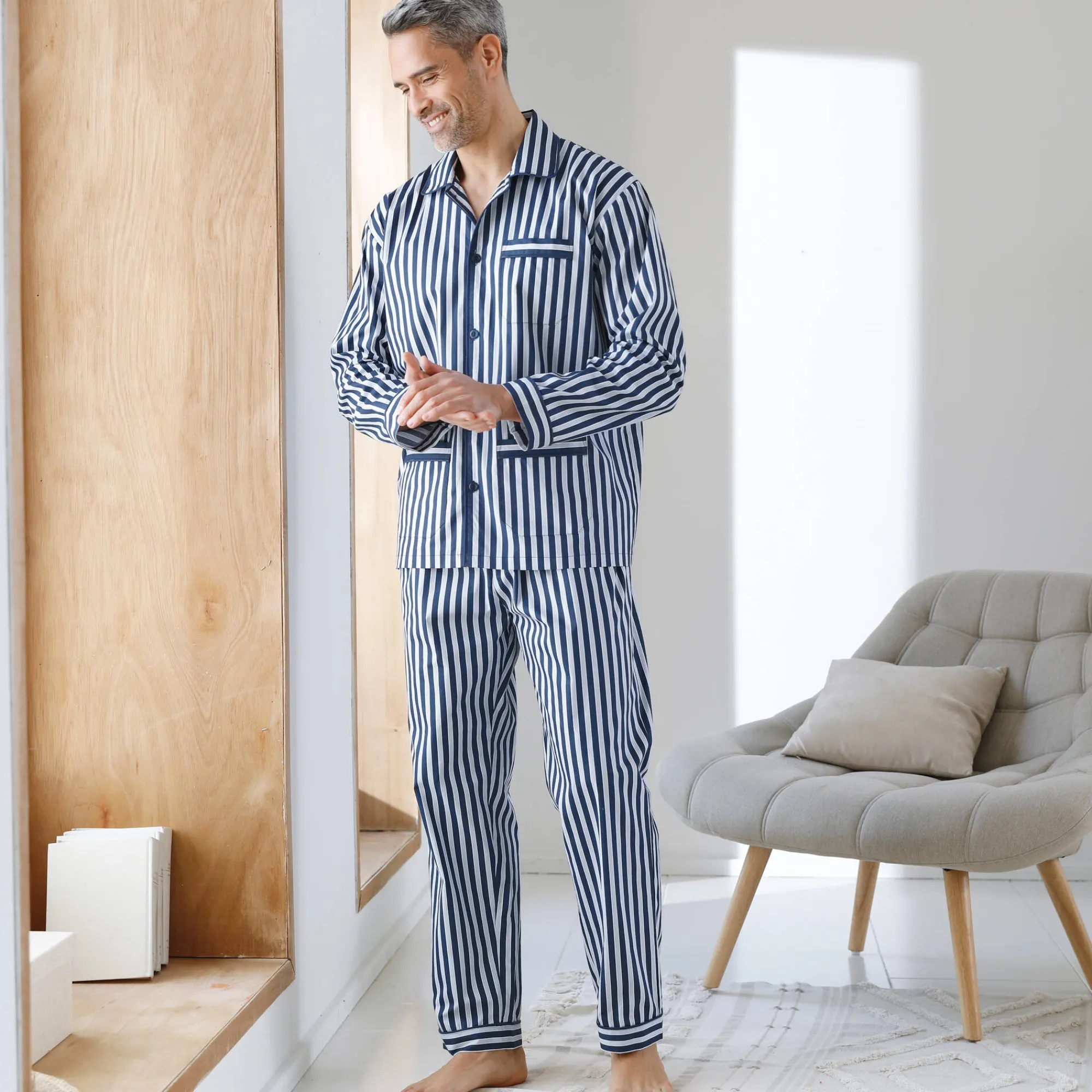 Pyjama En Kamerjas<Blancheporte Gestreepte pyjama - katoenpopeline marine / ecru