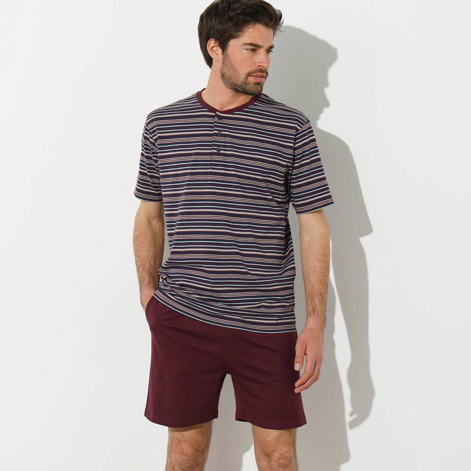 Pyjama En Kamerjas<Blancheporte Gestreepte shortama met Tunesische hals bordeaux