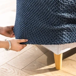 Zitbankhoes<Blancheporte Getextureerde, bi-rekbare hoes voor zitbank en fauteuil met armleuningen blauw