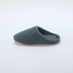 Sloffen|Sloffen<Blancheporte Gevoerde muiltjes, in sherpa-lusjesstof blauw