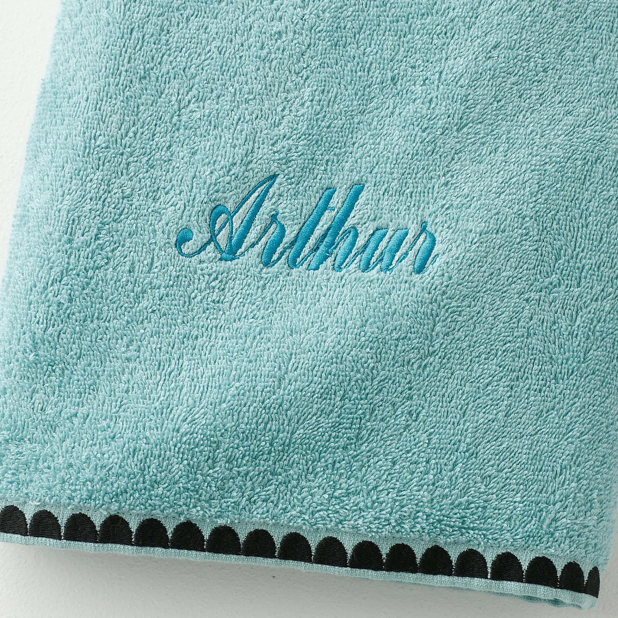 Badhanddoek<Blancheporte Handdoeken met fantasieborduursel, personaliseerbaar - 420 g/m2 laguneblauw
