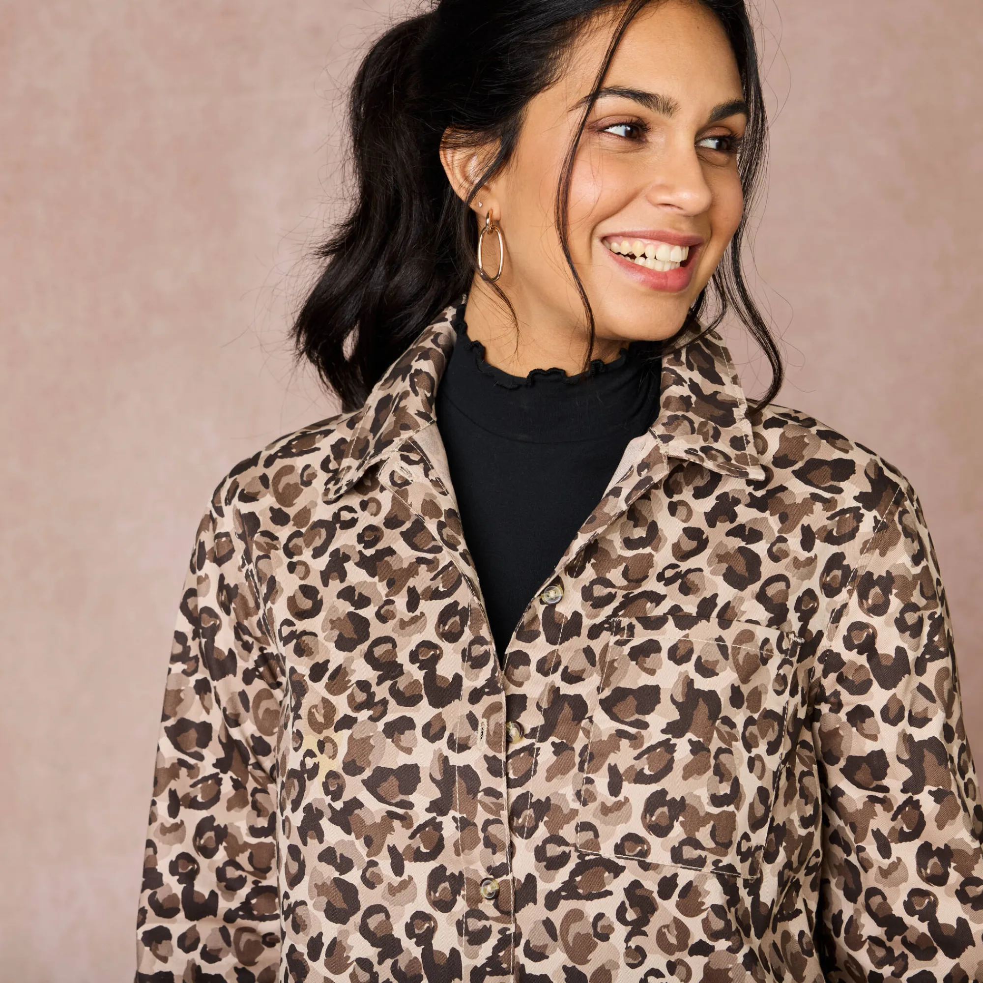 Jurk<Blancheporte Hemdjurk met dierenhuidprint, lange mouwen taupe