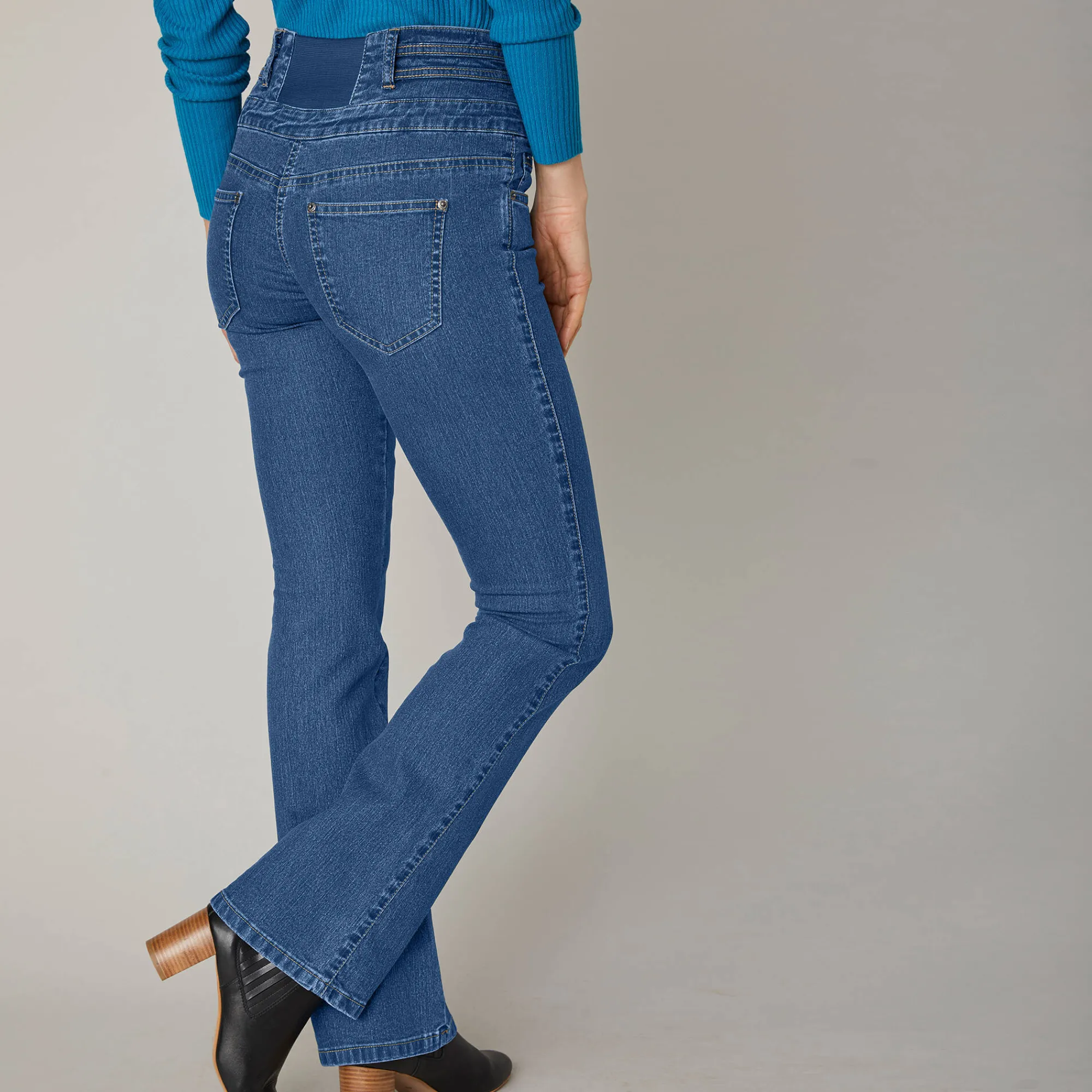Jeans|Broek<Blancheporte Jeans in bootcutmodel met hoge taille - binnenpijplengte 75 cm stone