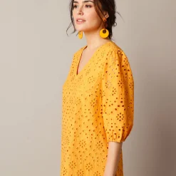 Jurk<Blancheporte Jurk met broderie anglaise en 3/4-mouwen saffraangeel