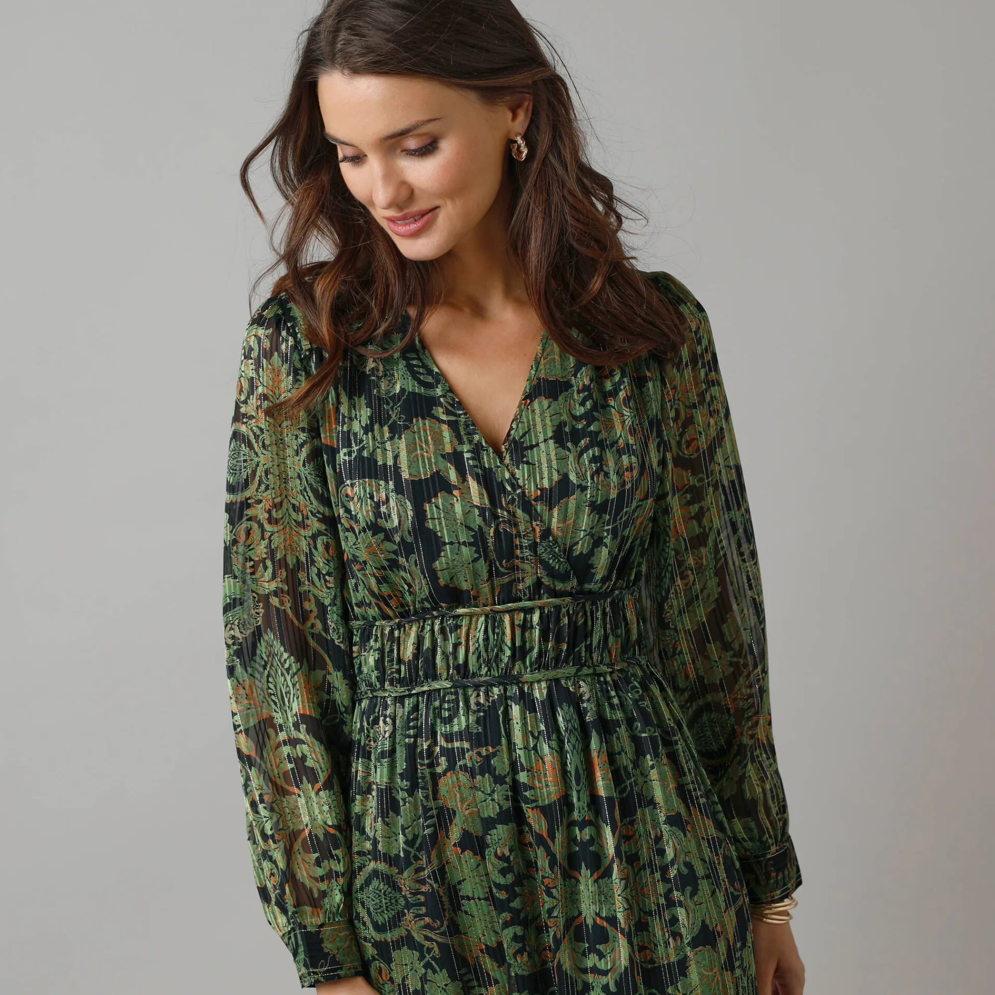 Feestoutfits Dames|Jurk<Lora Zellini Jurk met lange mouwen en strookdetails, bedrukte jacquardvoile zwart / groen
