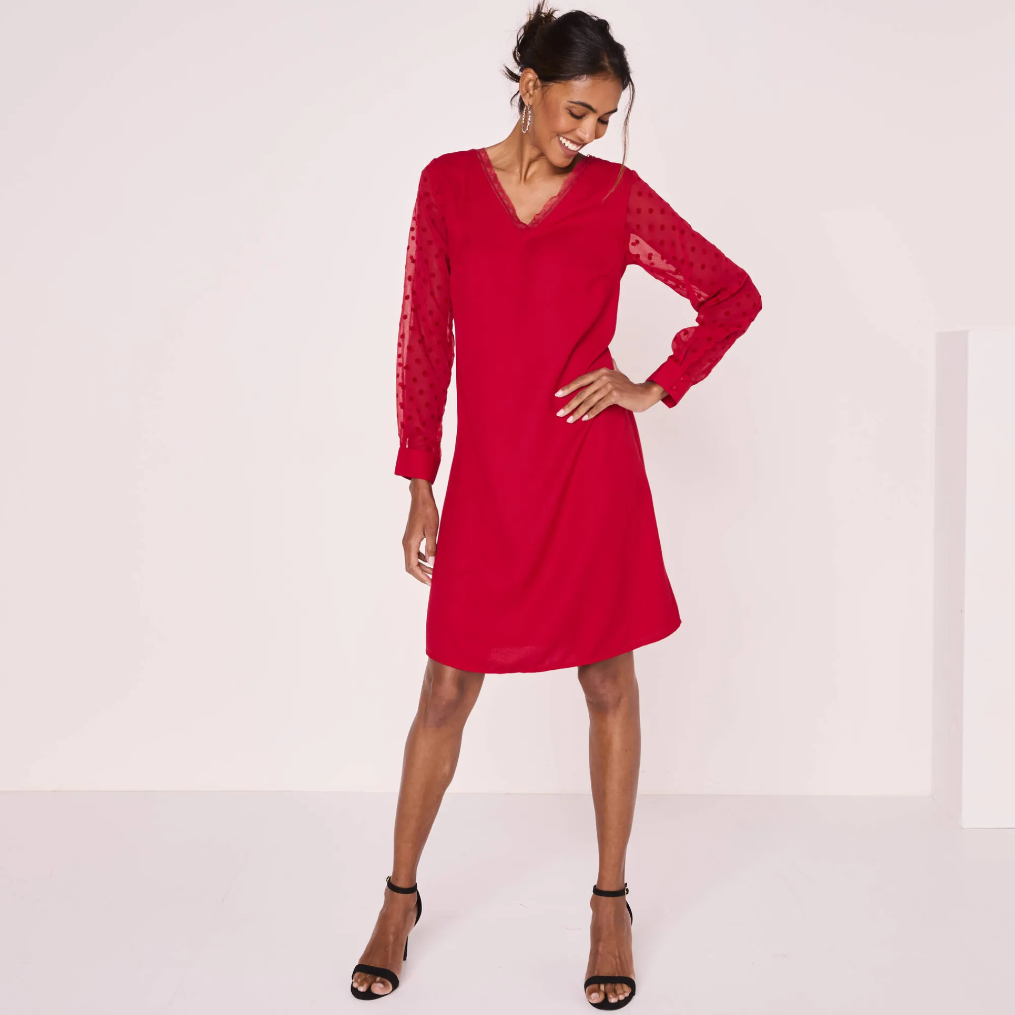 Jurk<Blancheporte Jurk met mouwen in plumetis rood
