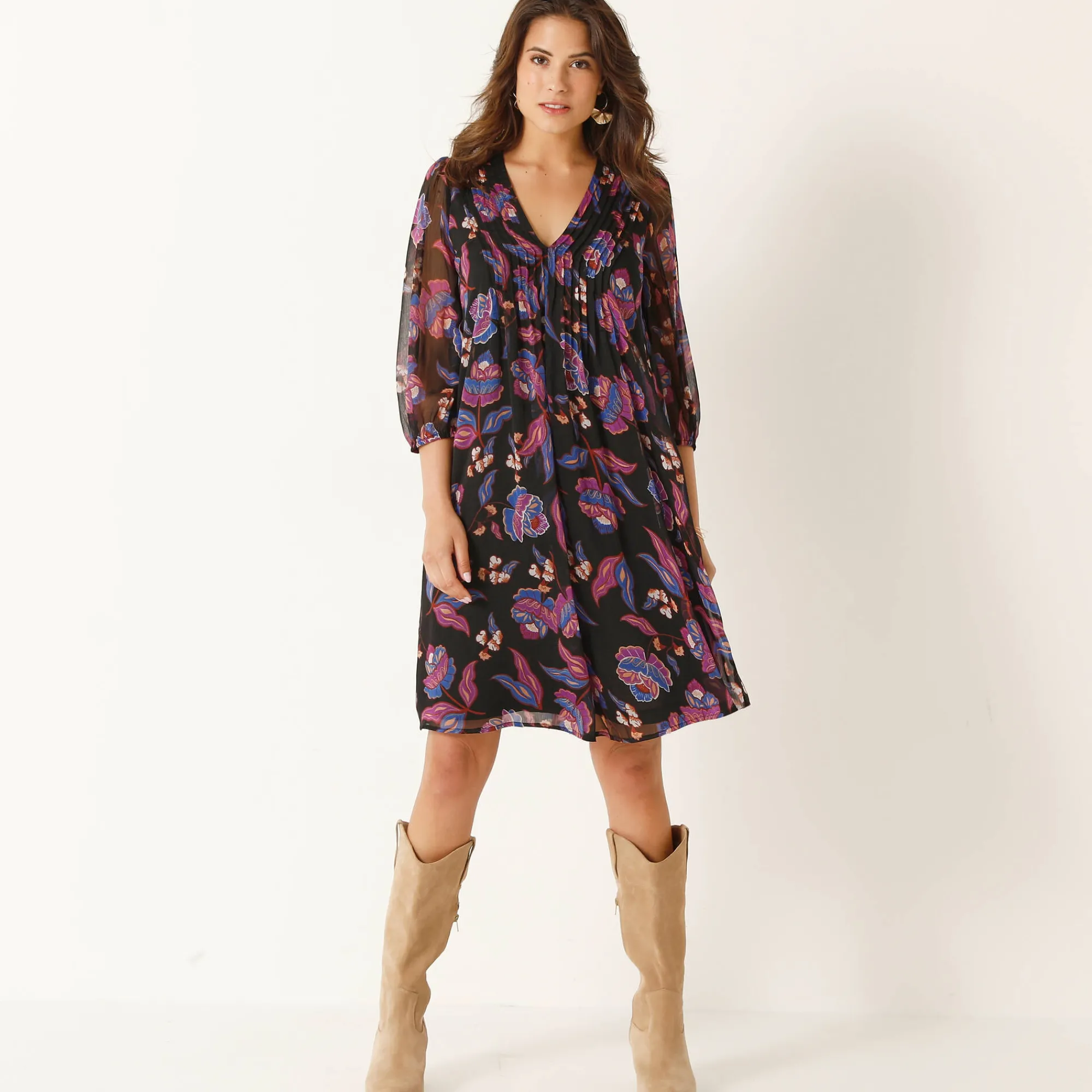 Jurk<Blancheporte Jurk met plooien, voile met bloemenprint zwart / paars