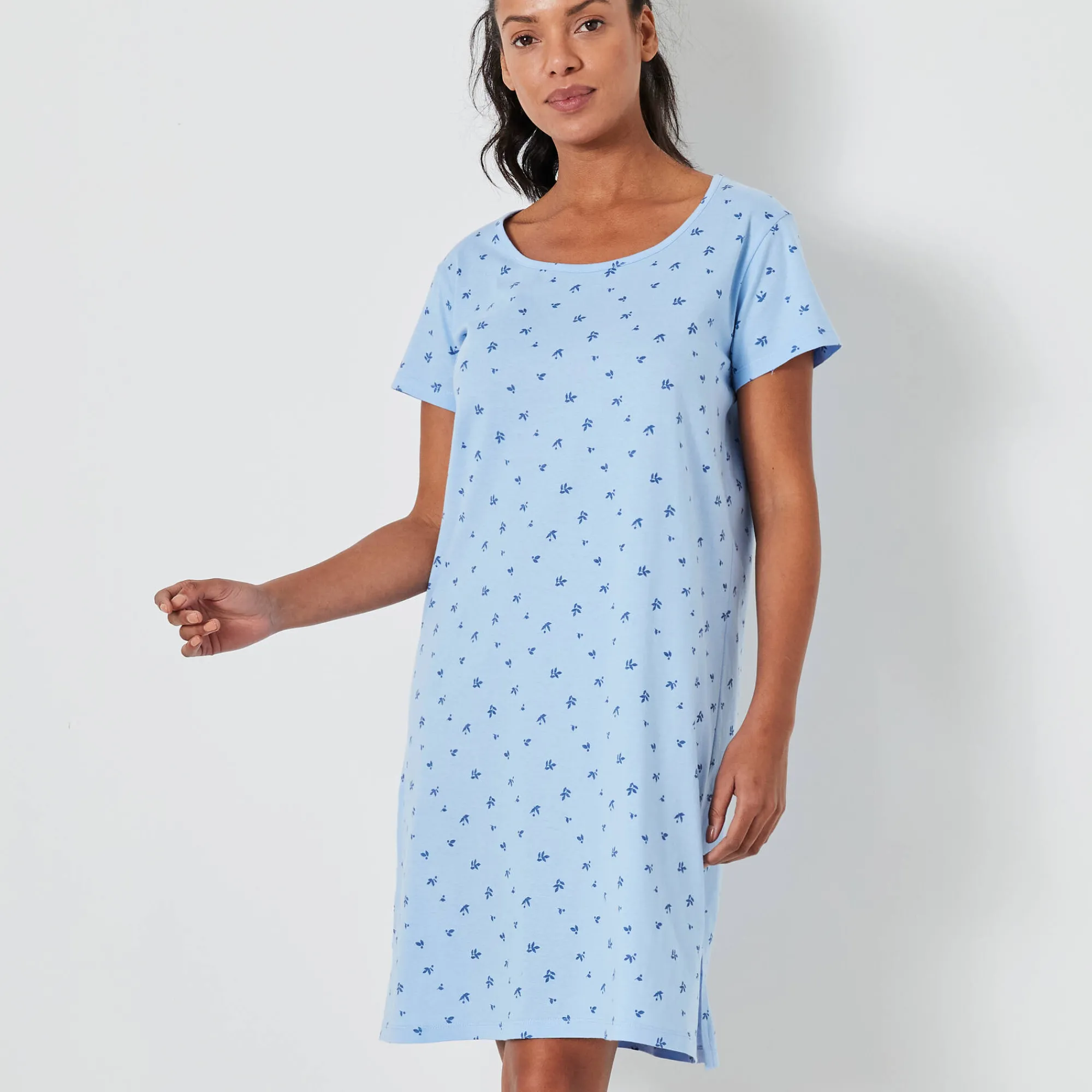 Nachthemd<Blancheporte Kort nachthemd met bloemenprint gletsjerblauw
