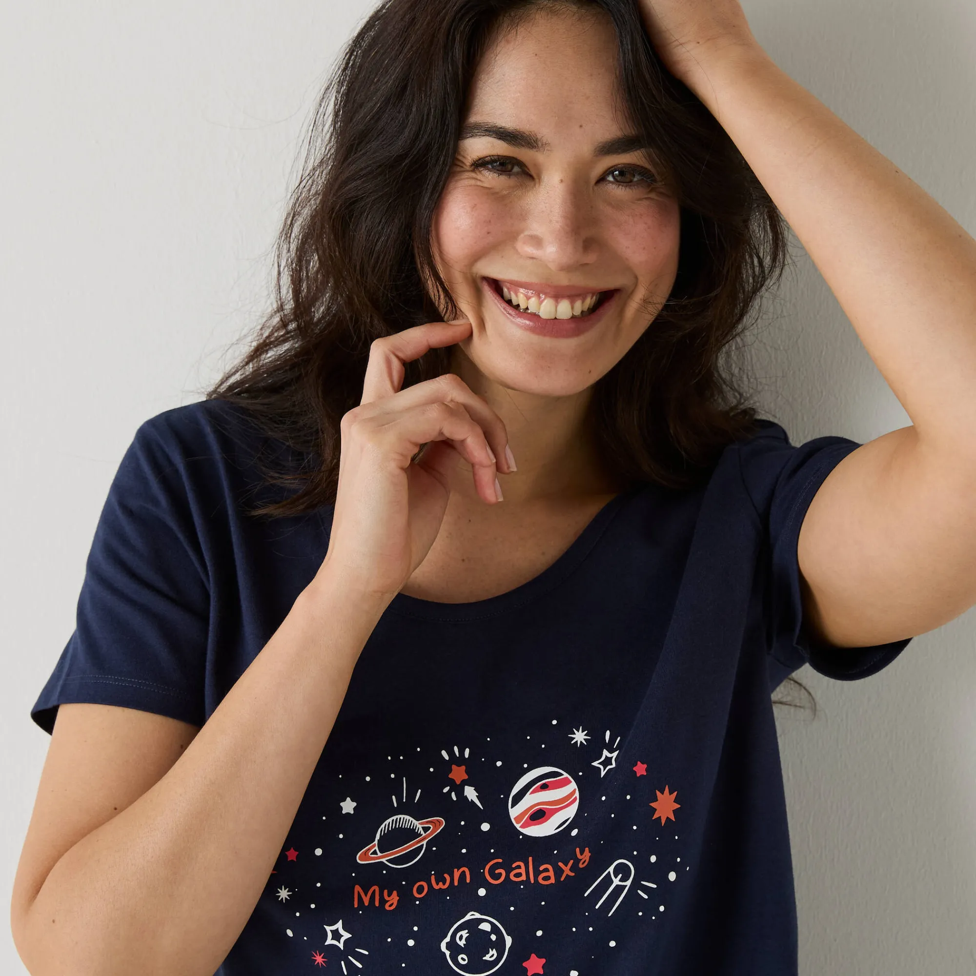 Nachthemd<Blancheporte Kort nachthemd met "galaxy" motief en korte mouwen marine