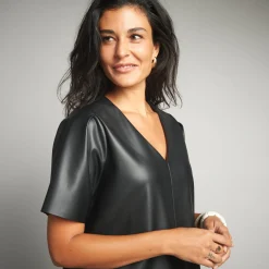 Feestoutfits Dames|Jurk<Lora Zellini Korte jurk met A-lijn, leeraspect zwart
