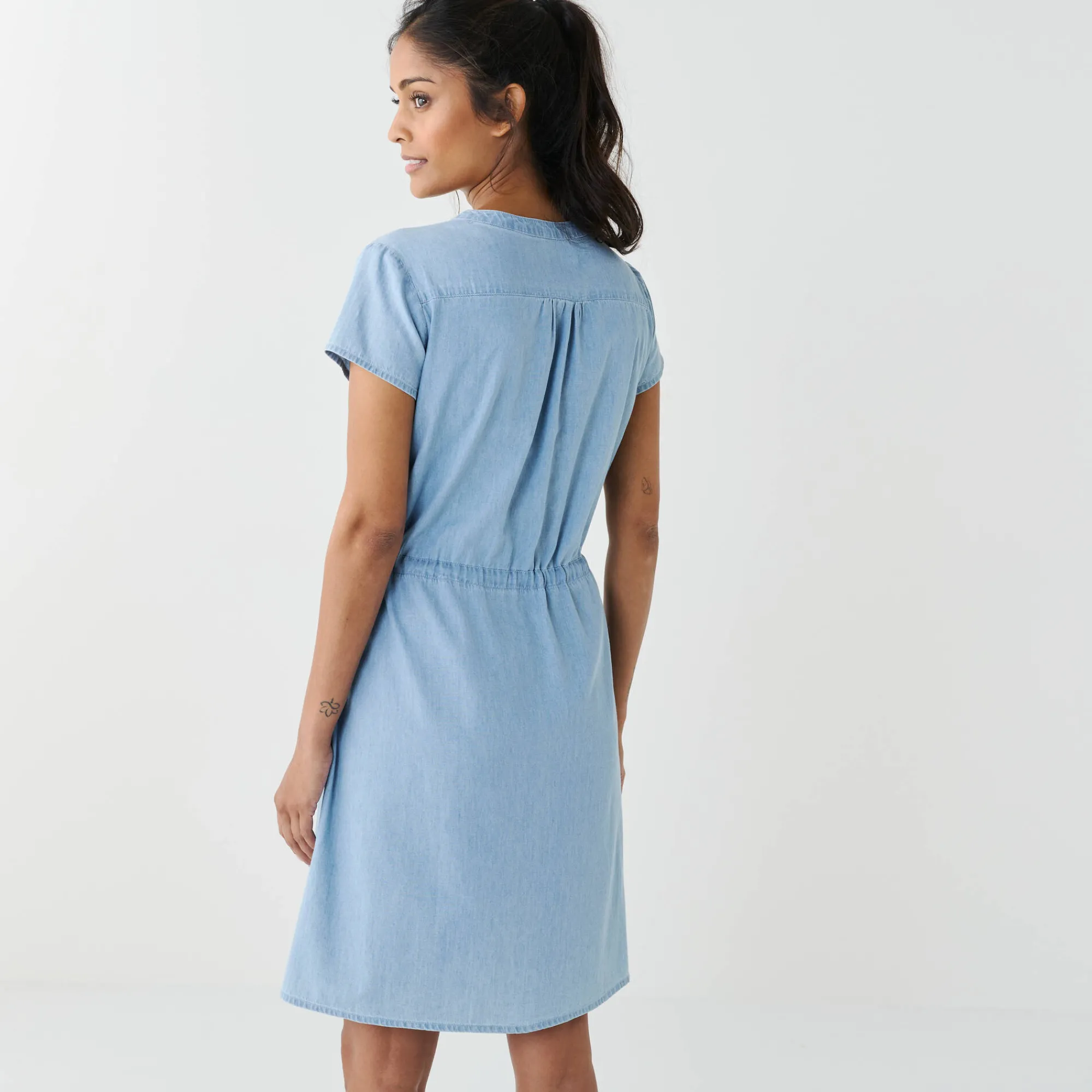 Jurk<Blancheporte Korte jurk met ritskraag, licht denim bleached