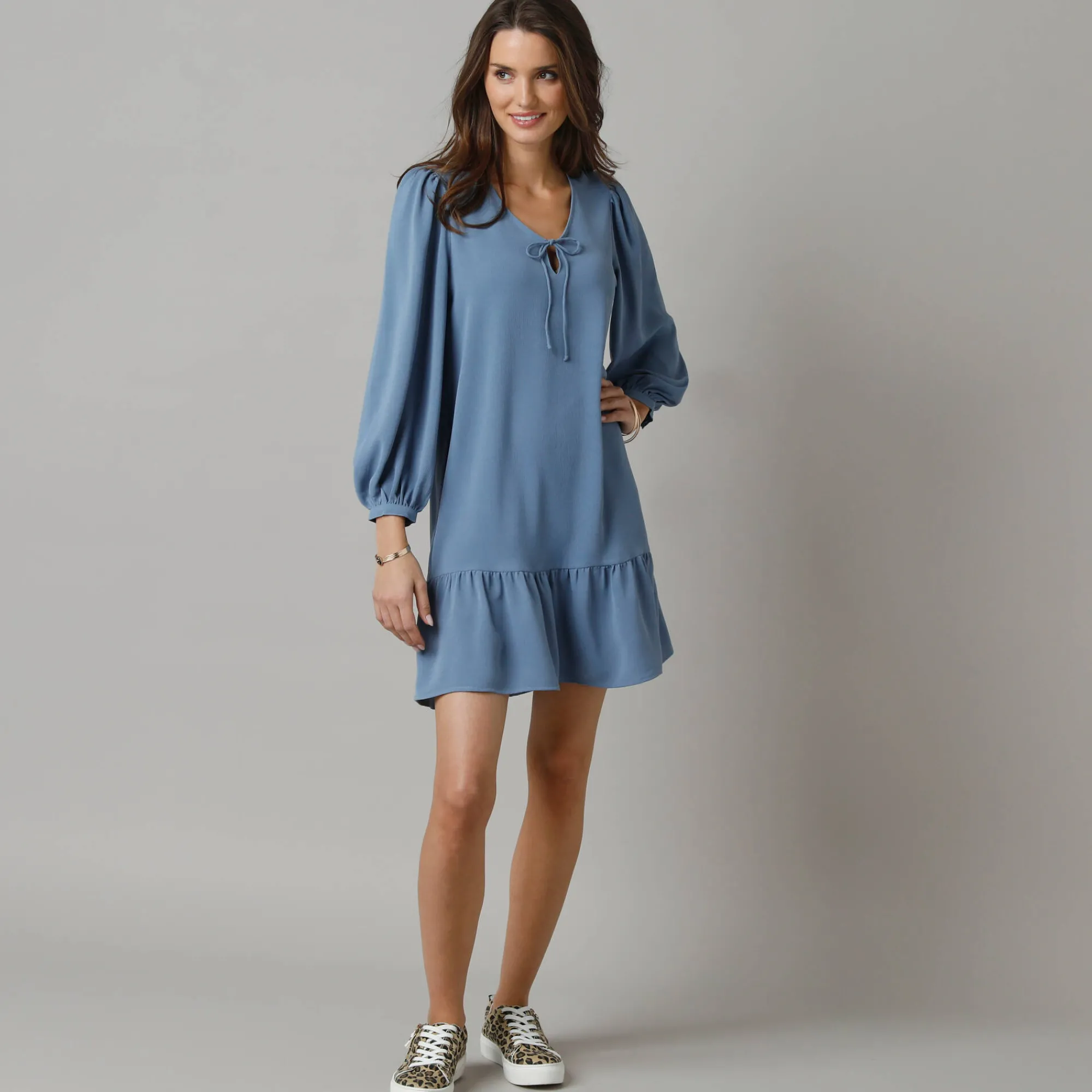 Jurk<Lora Zellini Korte jurk met strook en striklintjes, crêpe blauw