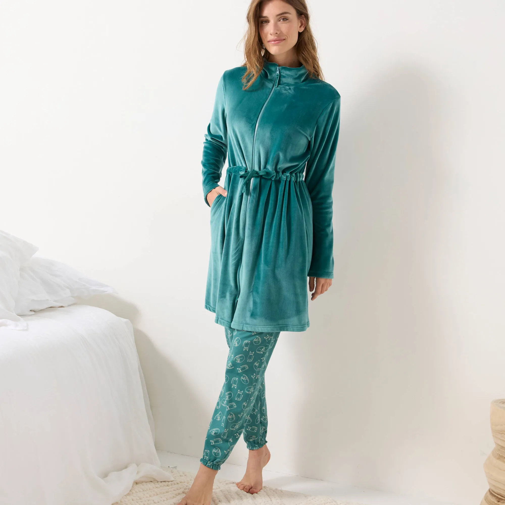 Peignoir En Kamerjas<Blancheporte Korte kamerjas in velours met ritssluiting celadon