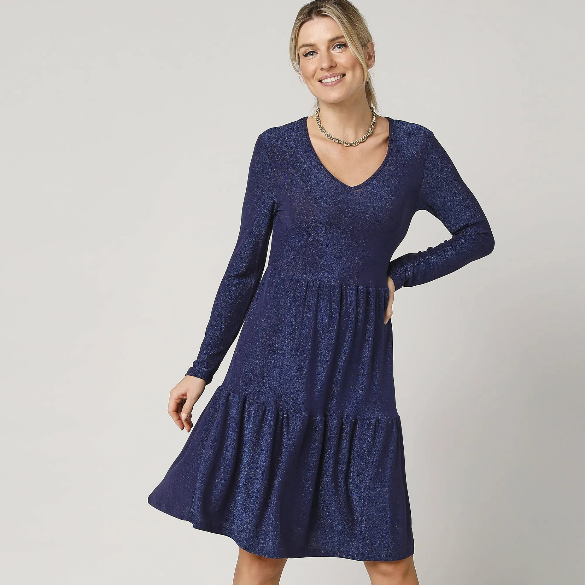Feestoutfits Dames|Jurk<Blancheporte Korte, uitlopende jurk in glanzend tricot, lange mouwen felblauw