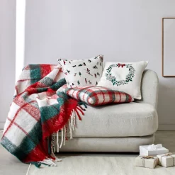 Feestdecoratie|Kussen<Blancheporte Kussen in katoenen lusjesstof, kerstborduursels ecru / rood / groen