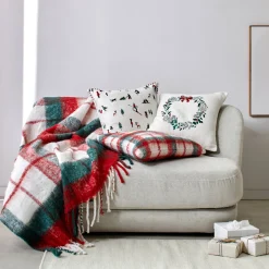 Feestdecoratie|Kussen<Blancheporte Kussen in katoenen lusjesstof, geborduurde skiërs ecru / rood / groen