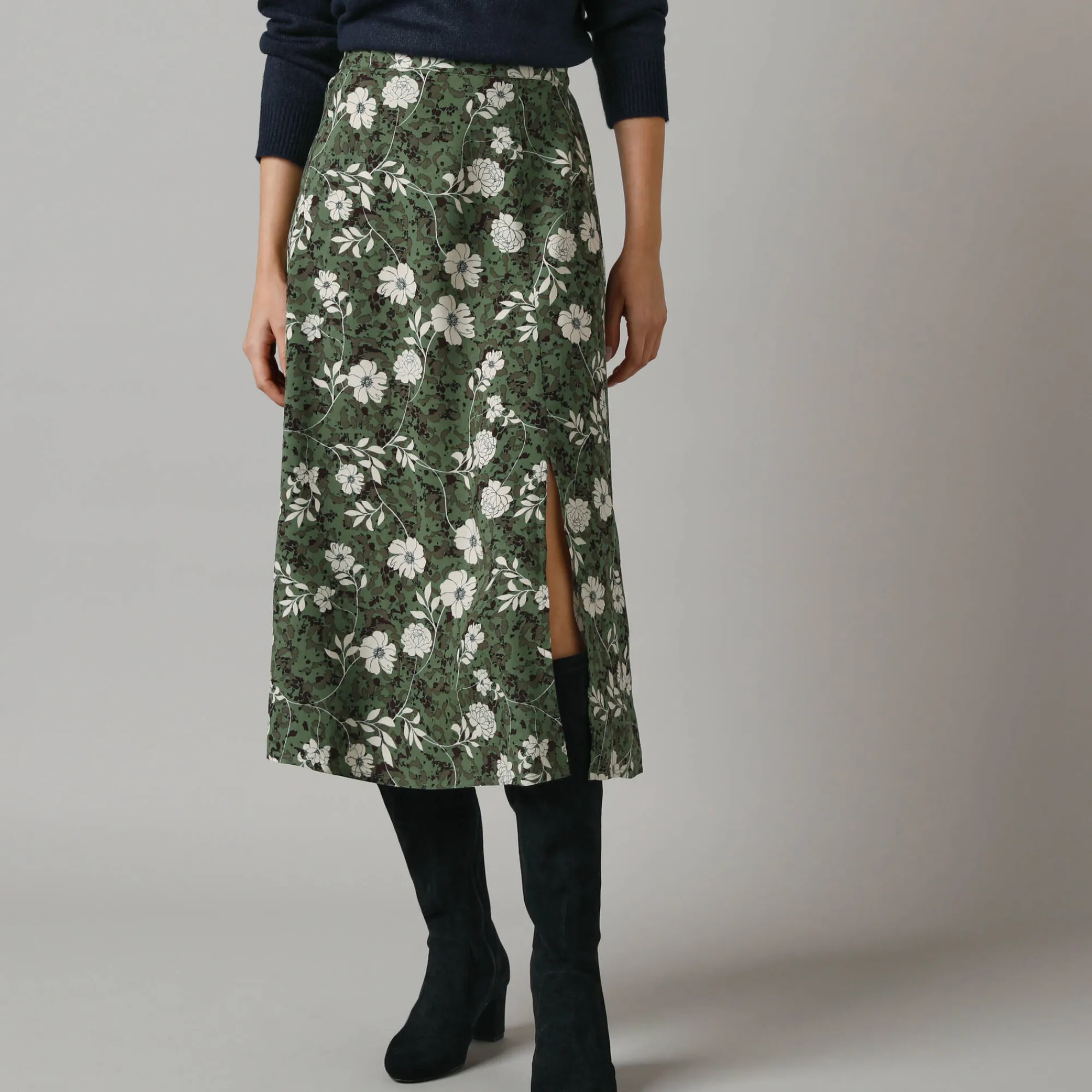 Rok<Lora Zellini Lange rok met split, bloemenprint kaki / ecru