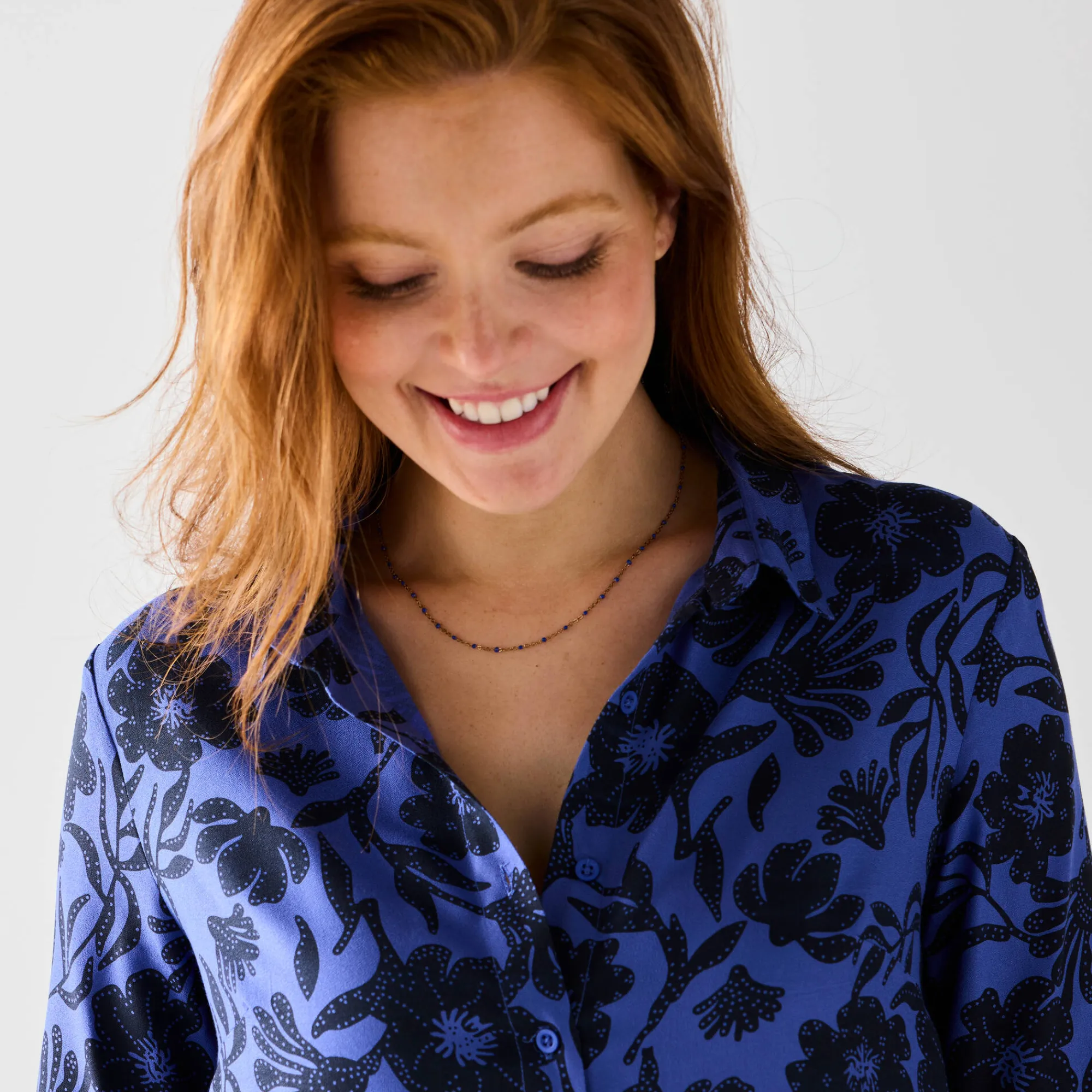 Bloes En Tuniek<Blancheporte Likethemd met tweekleurige print, crêpe blauw / zwart
