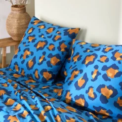 Fantasie Bedlinnen|Kussensloop<Blancheporte Linge de lit Pedro en polycoton imprimé peau de bête blauw