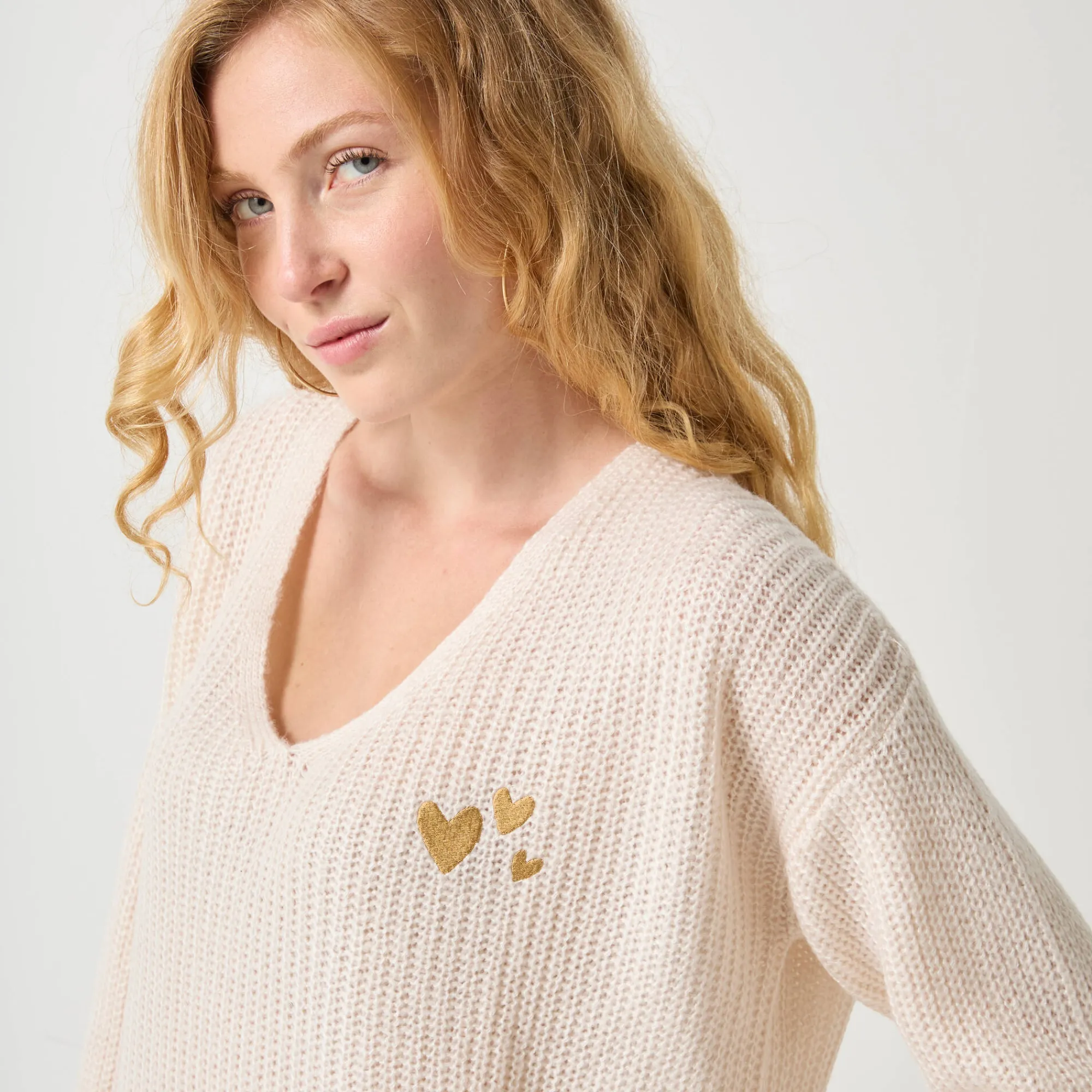 Trui En Vest<Blancheporte Loose trui met V-hals en geborduurde hartjes, patenttricot ecru
