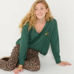 Trui En Vest<Blancheporte Loose trui met V-hals en geborduurde hartjes, patenttricot groen