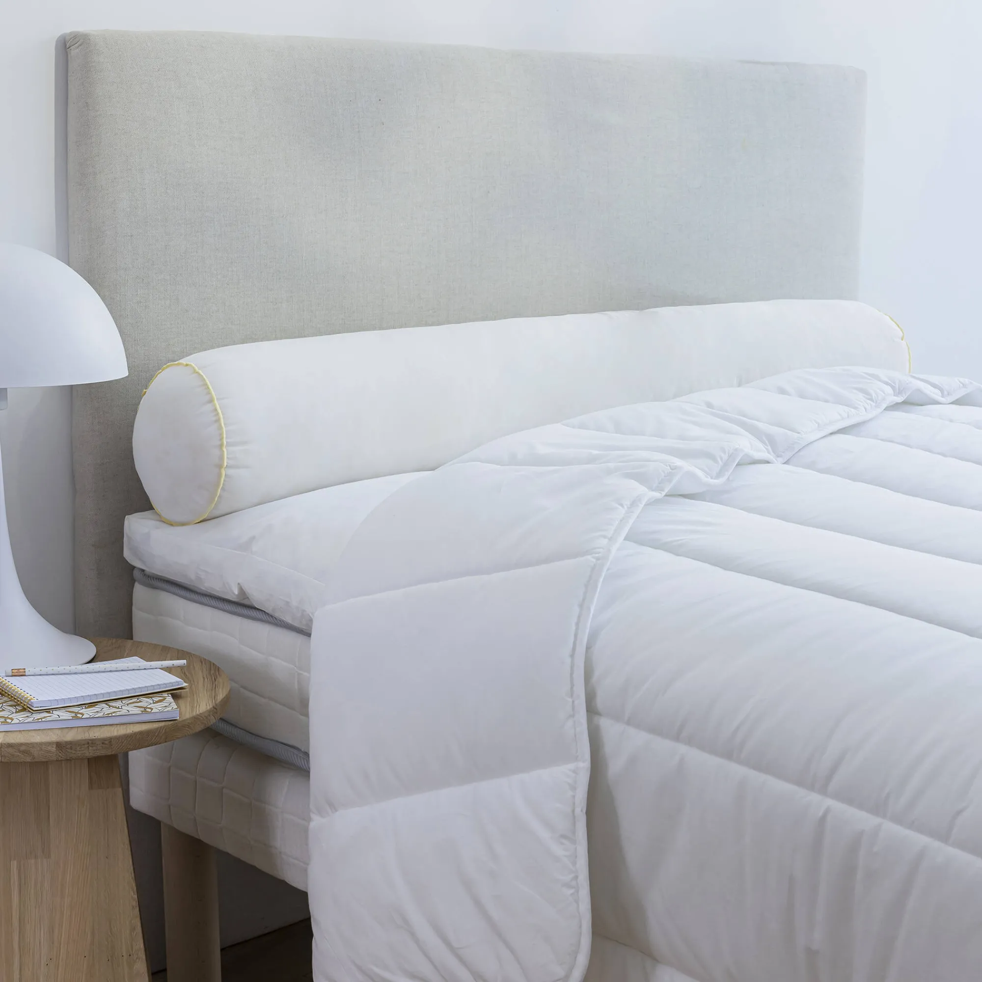 Peluwkussen<Blancheporte Milieuvriendelijk peluwkussen met natuurlijke antimicrobenbehandeling, medium wit