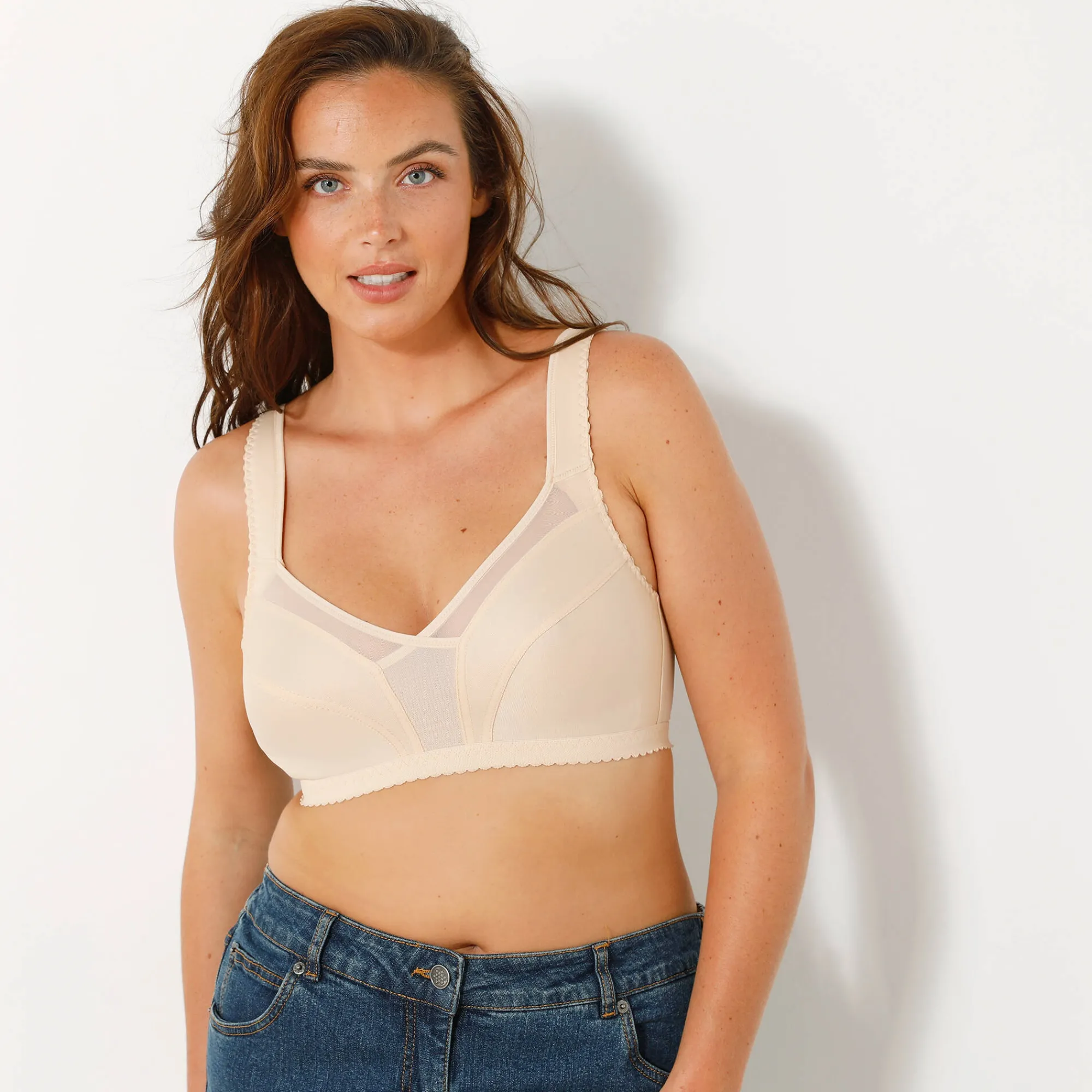 Beha<Blancheporte Minimiserbeha, - zonder beugels huidkleur