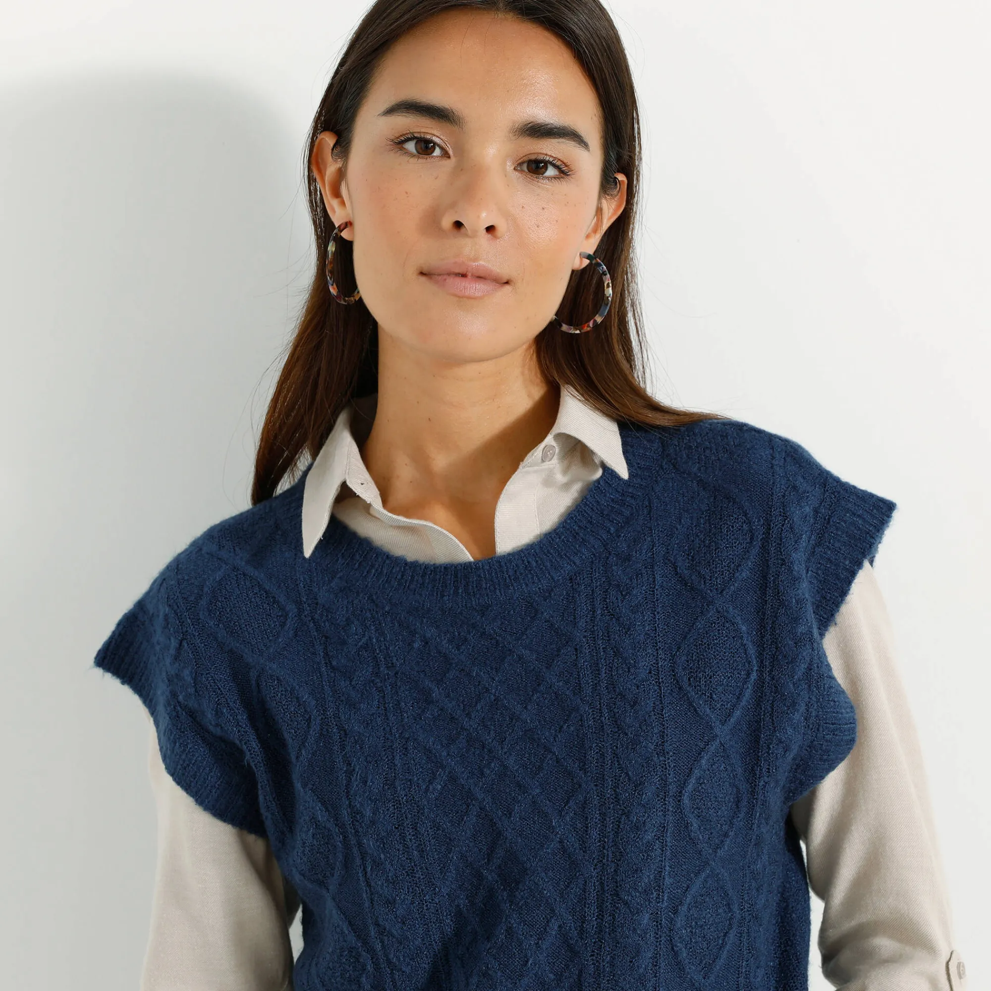 Trui En Vest<Blancheporte Mouwloze trui met kabelmotieven en afhangende schouders marine